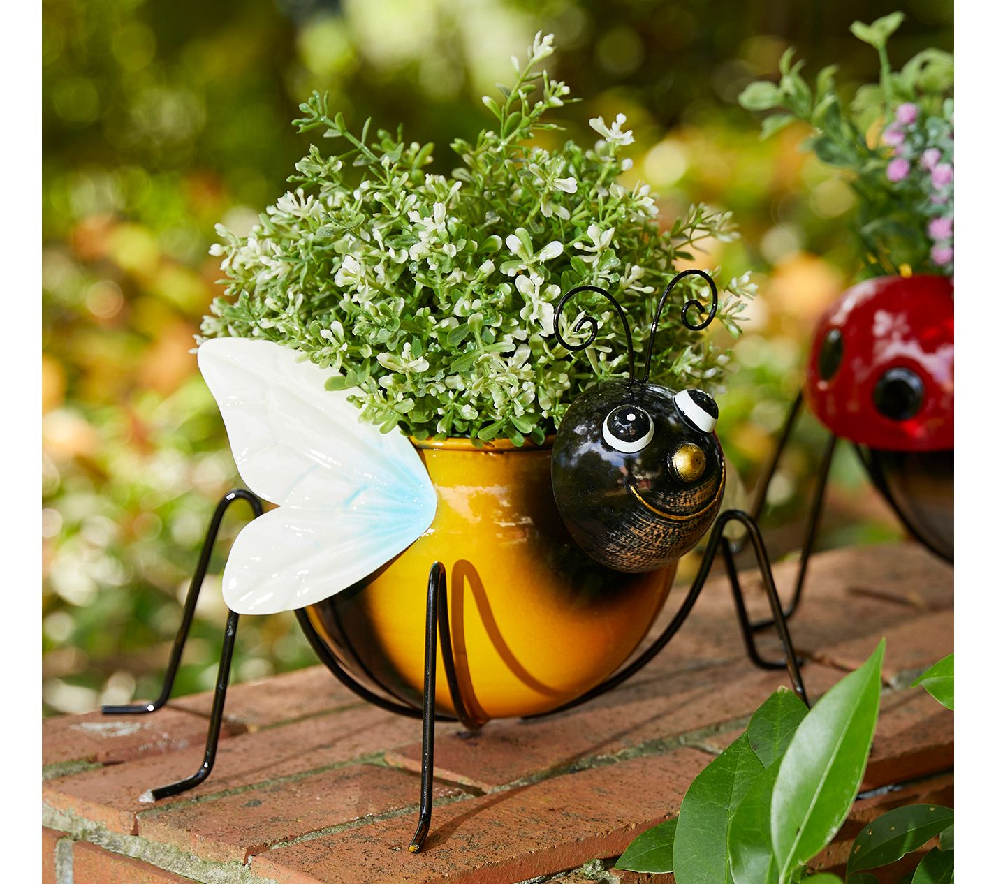 Glitzhome 10"W S/2 Metal Bee and Ladybug MetalStaute Planter