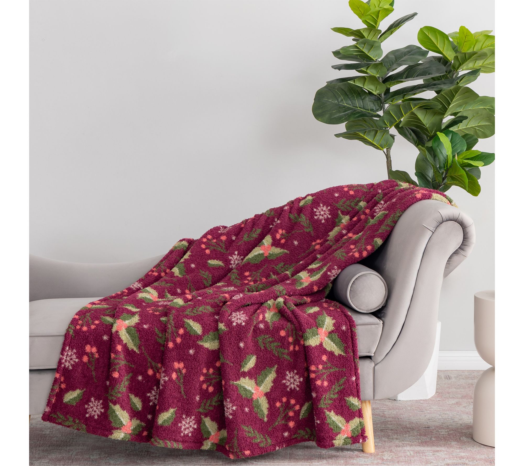  Berkshire 60x70 Printed Retro Plush Winter Greenery Throw