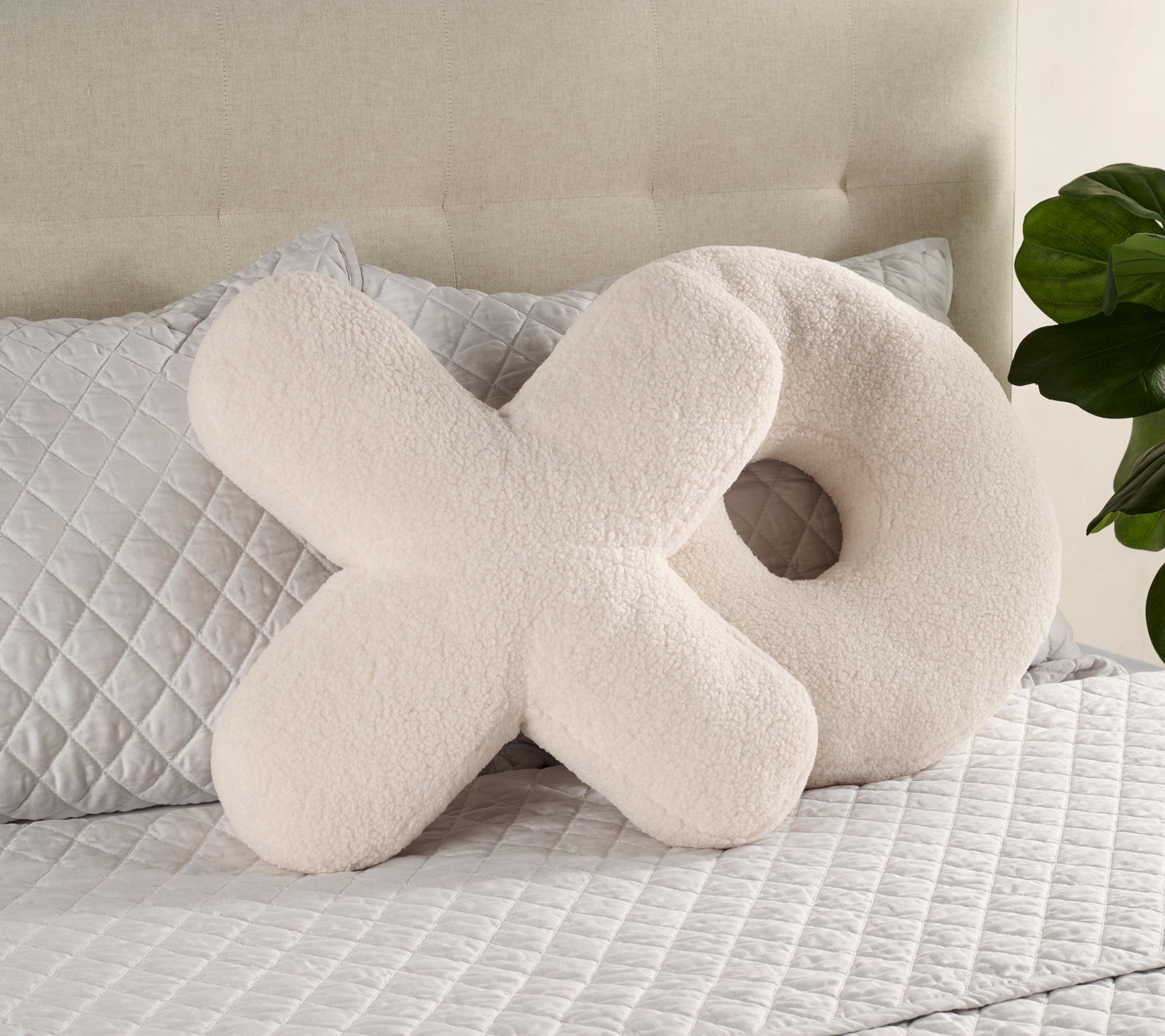 Set of 2 18" Boucle XO Pillows by Mally Roncal