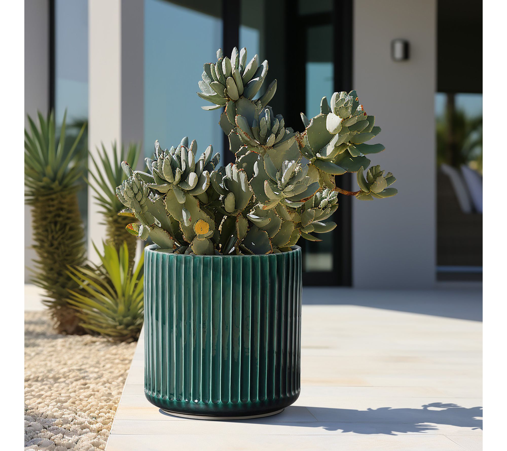 LuxenHome Jade Green Ribbed 13.8-Inch Round Ceramic Planter