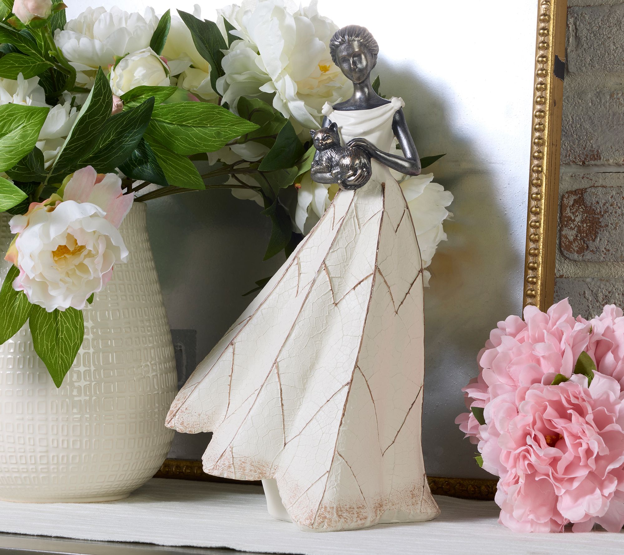 "As Is" Indoor/Outdoor Garden maiden with Kitten by Valerie