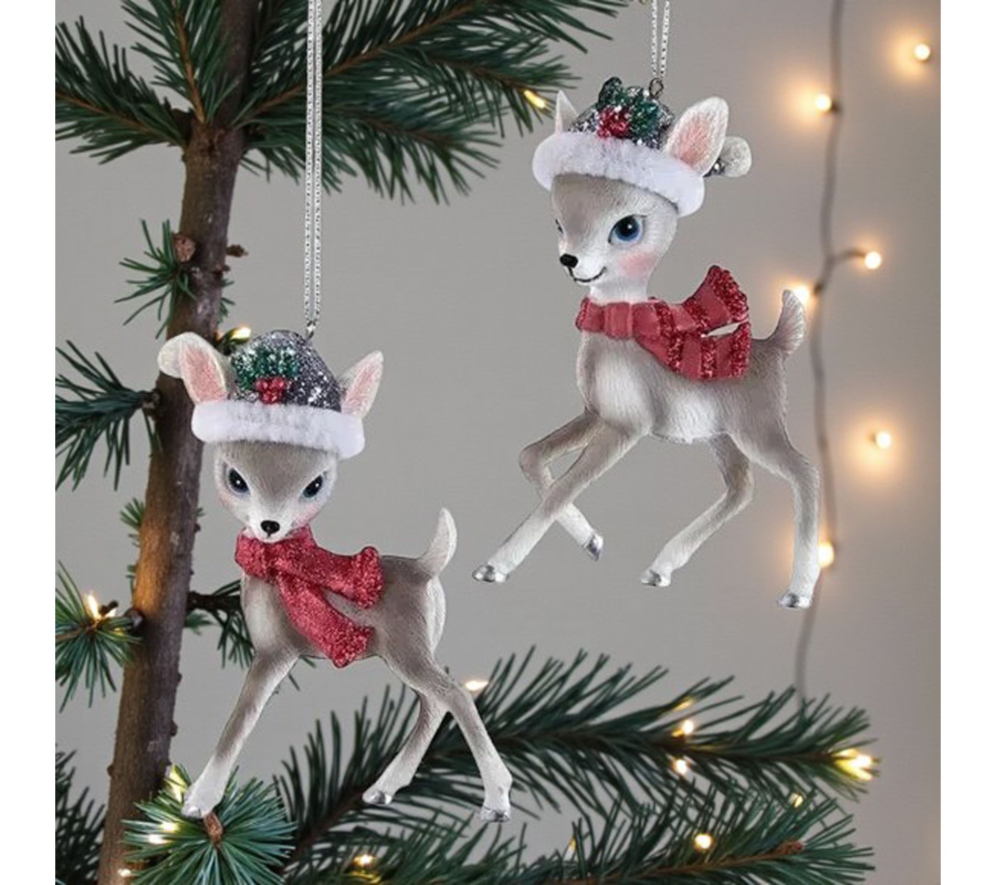 RC Home Decor -Set of 2 Holiday Deer Ornaments with Santa Hats