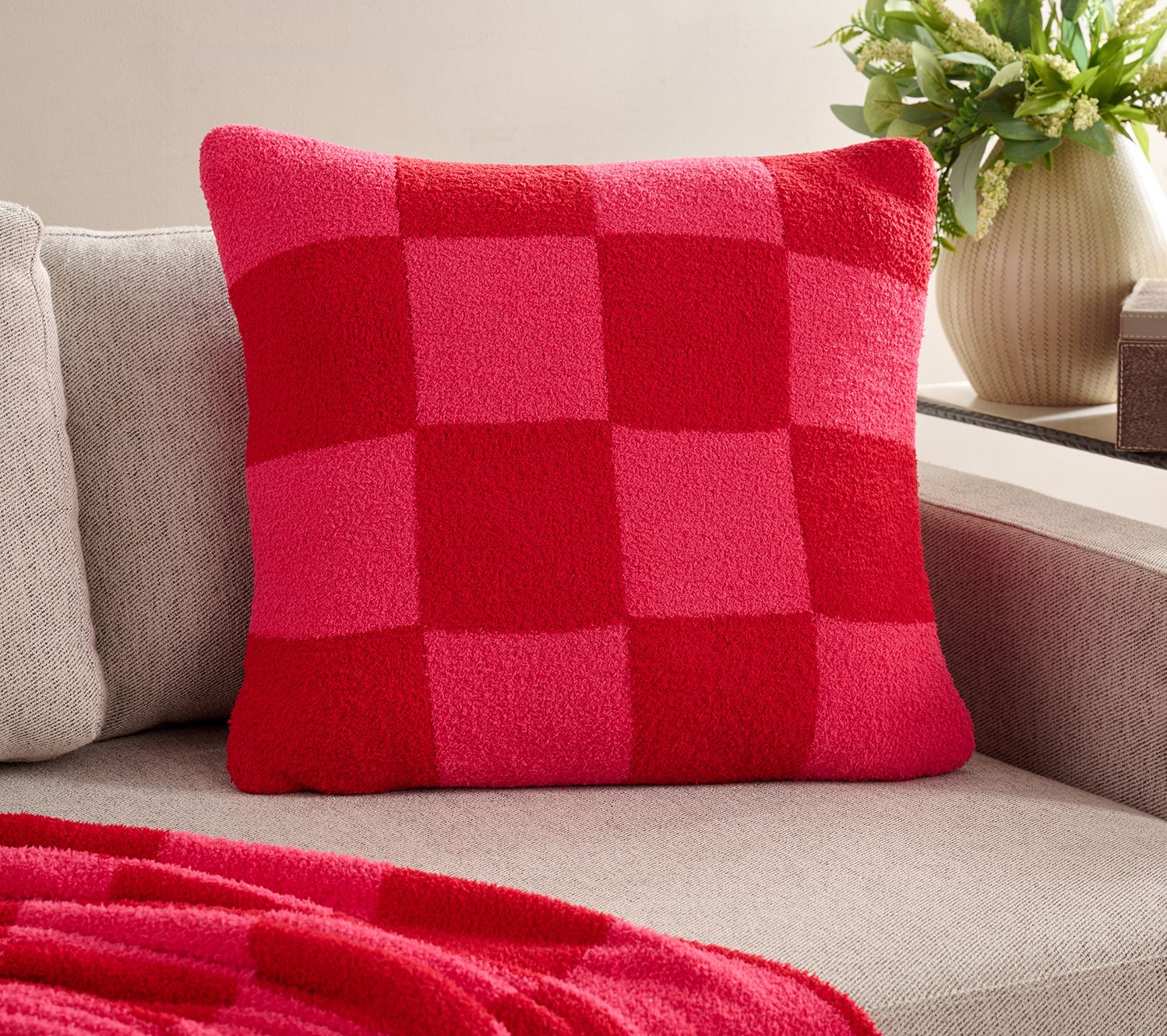 Fierce Home Cozy Knit Checkered 20" x 20" Pillow