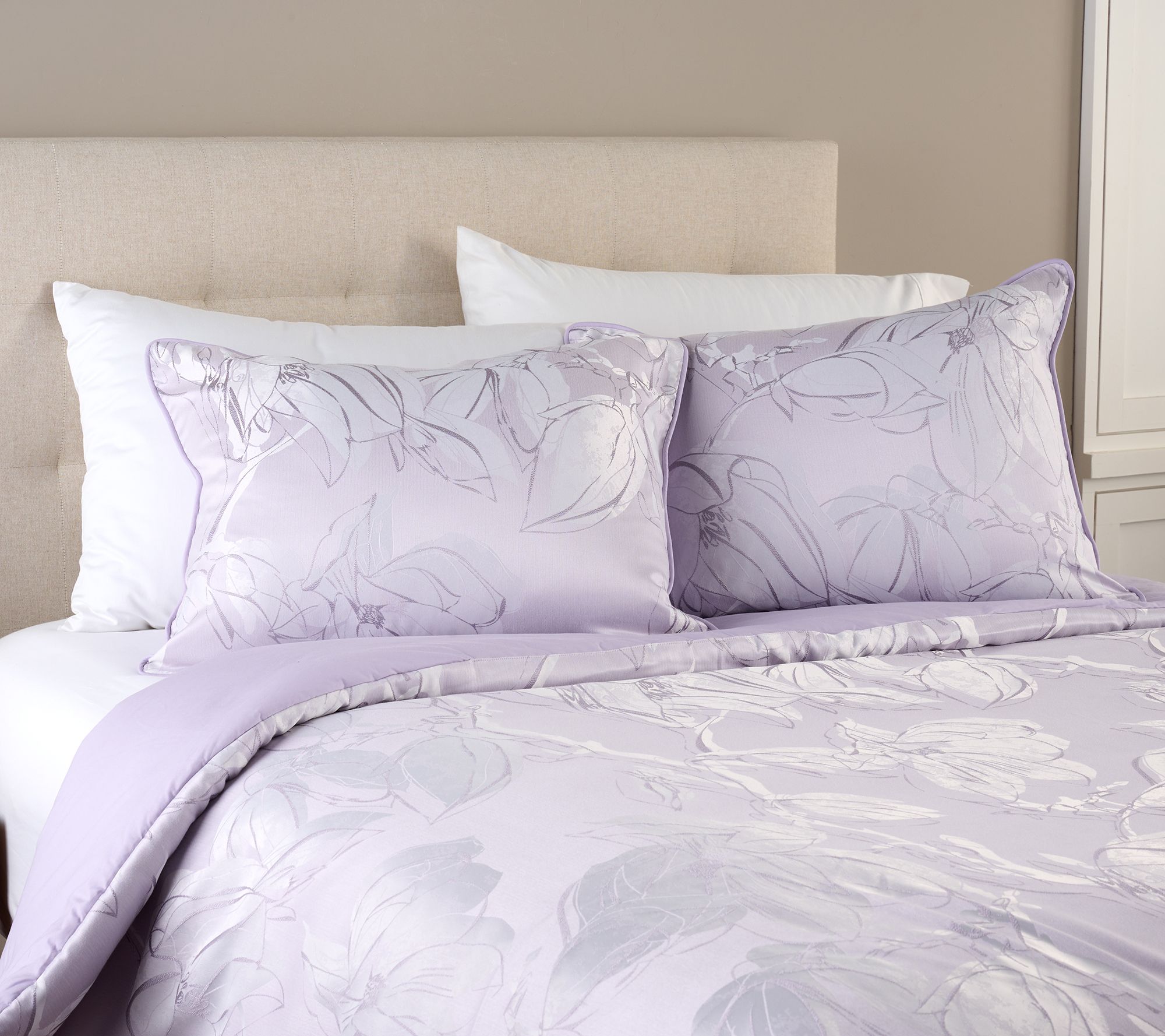 "As Is" Northern Nights Layered Floral Queen Comforter & Sham Set