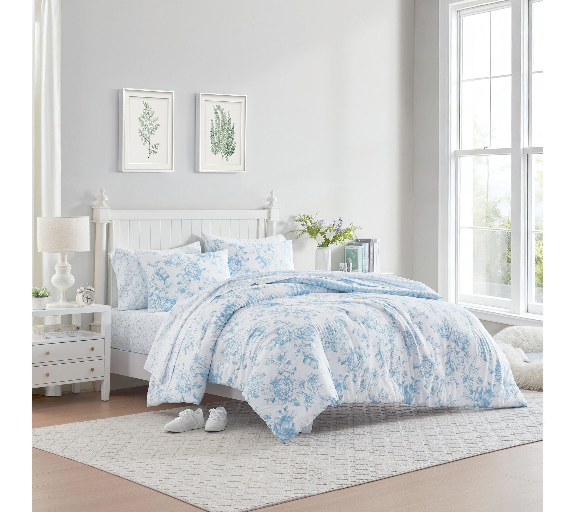 Laura Ashley Delphine Blue 7-Pc King ComforterSet
