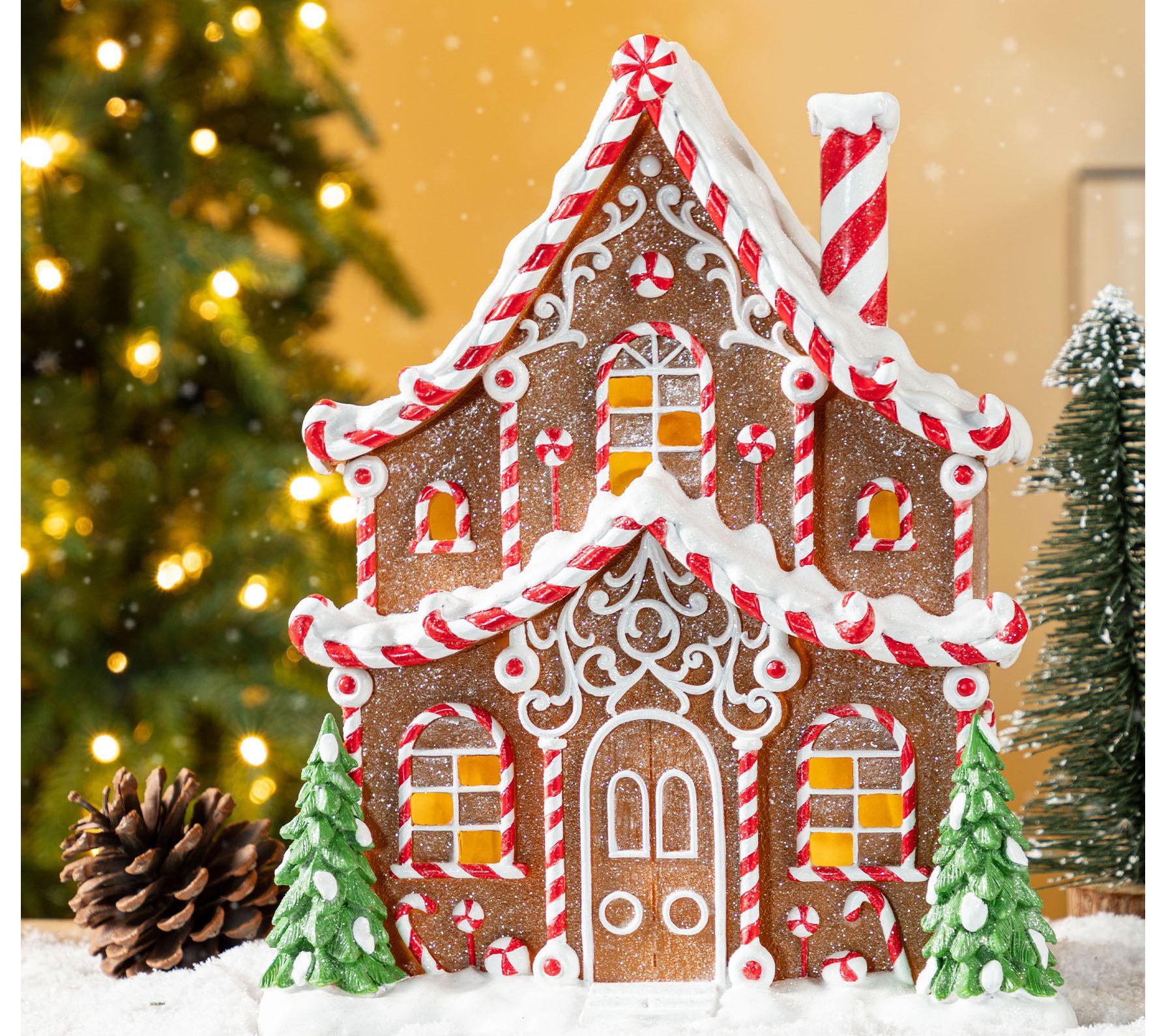 Glitzhome 12"H Christmas LED Lighted Resin Village Table Decor