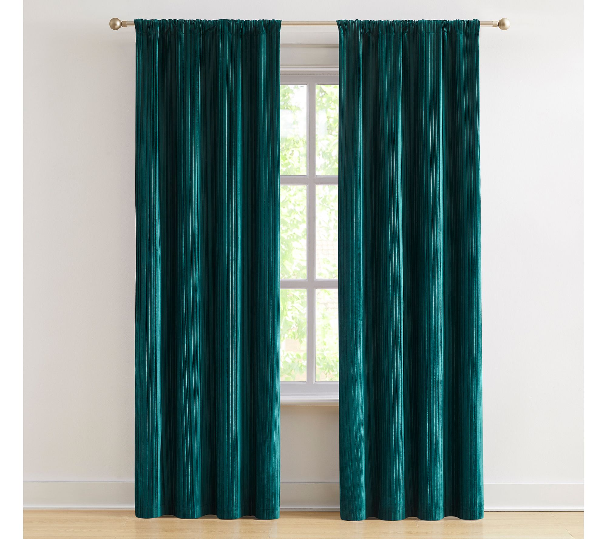 Lush Decor Glam Pleated Velvet Light Filterin g Window Curtai