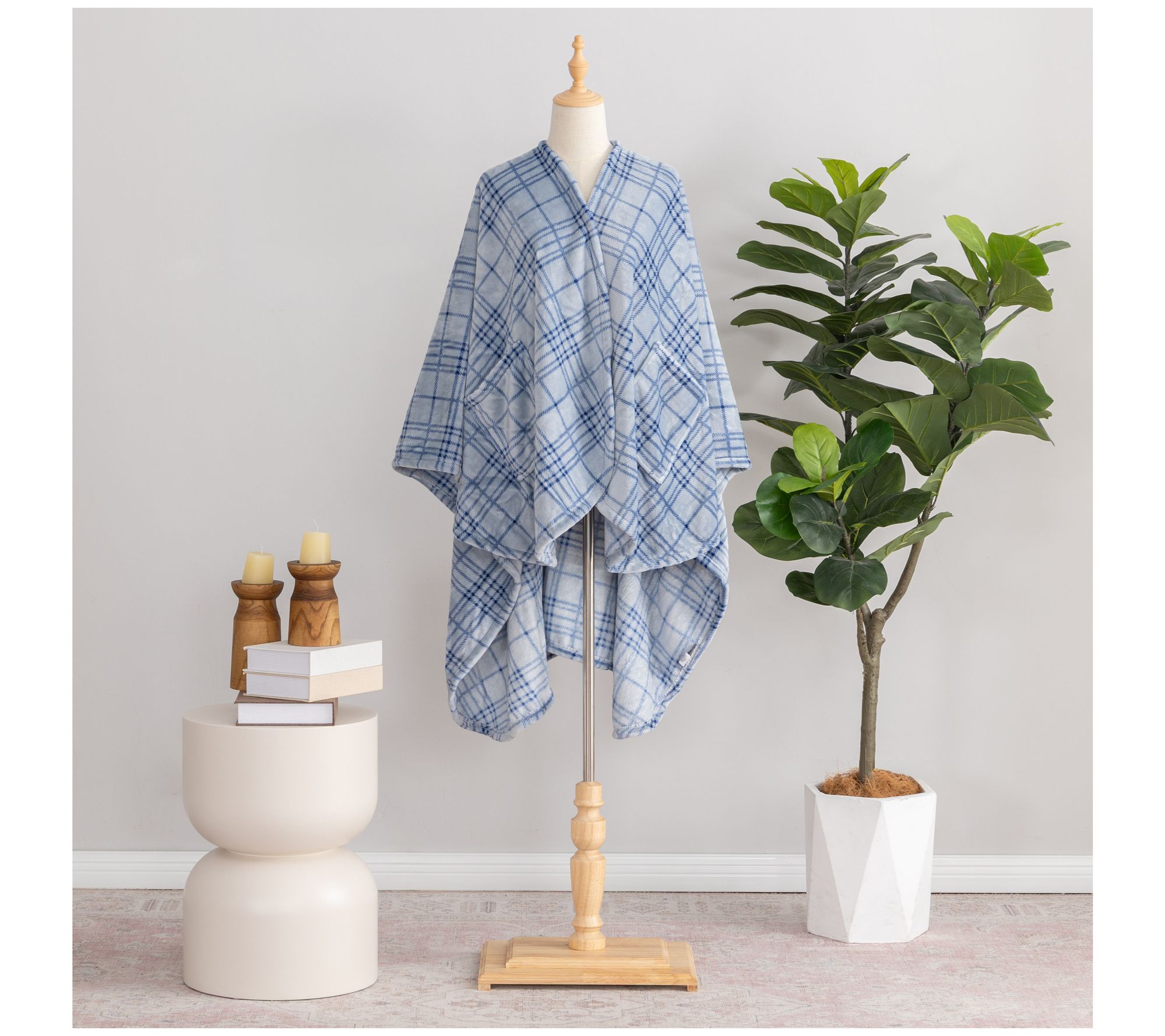 Berkshire Rawlings Plaid Velvetsoft Plush Wearable Throw