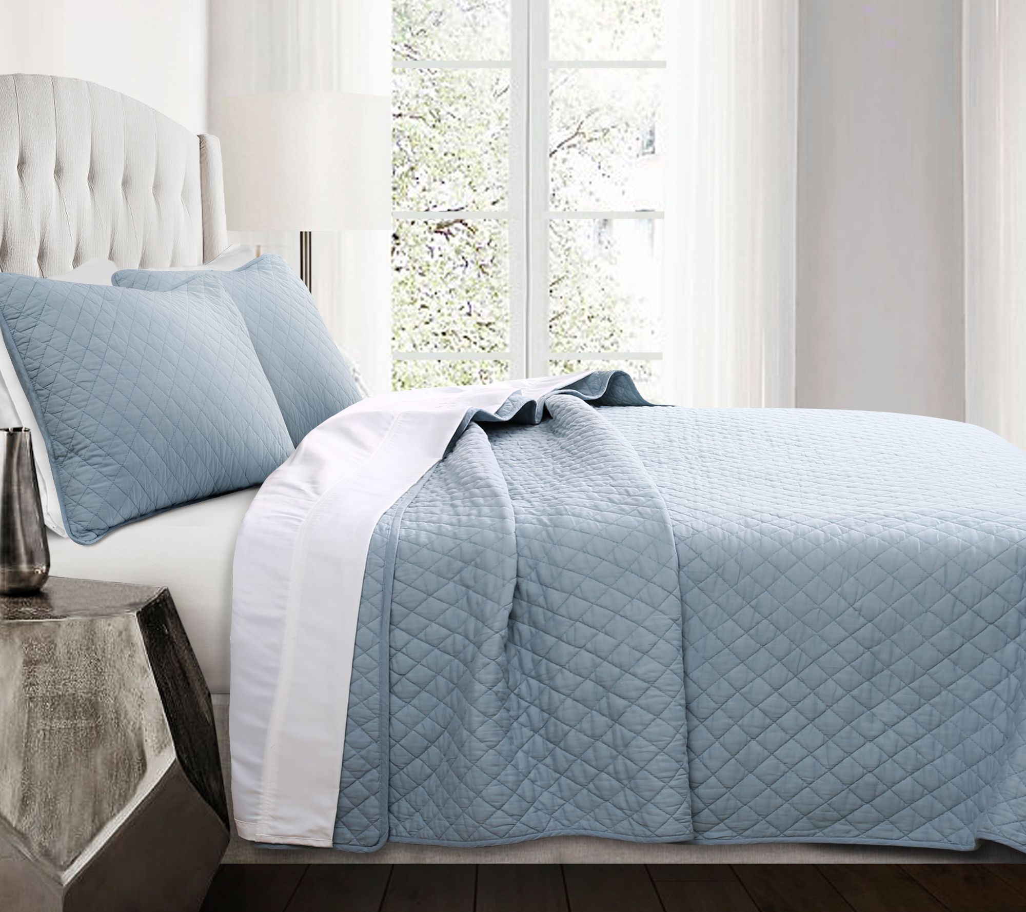 Ava Diamond Oversized 3-Piece Full/Queen Quiltby Lush Decor - QVC.com