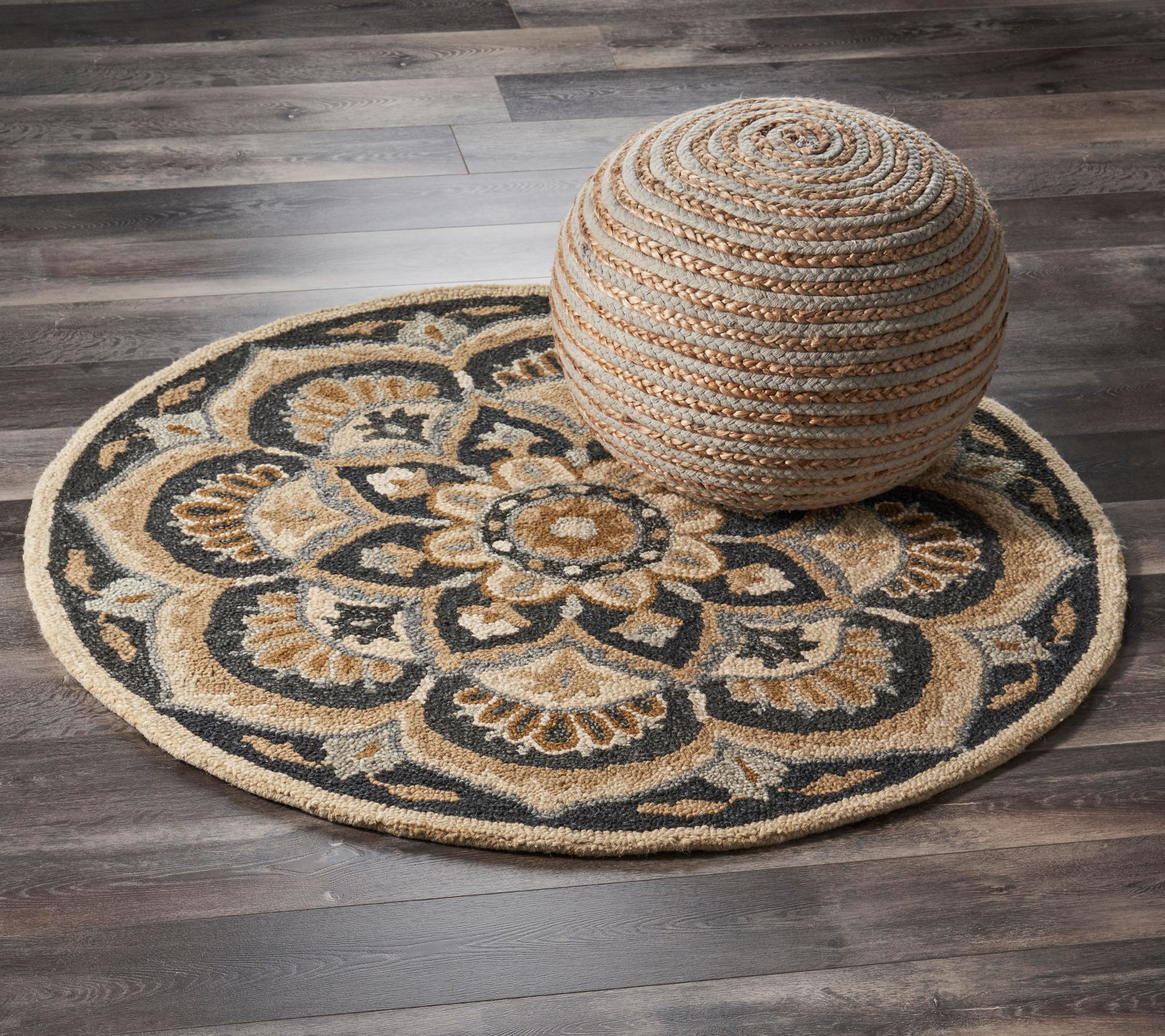 Ox Bay Molly Black Floral Medallion Wool Indoor4' Round Rug