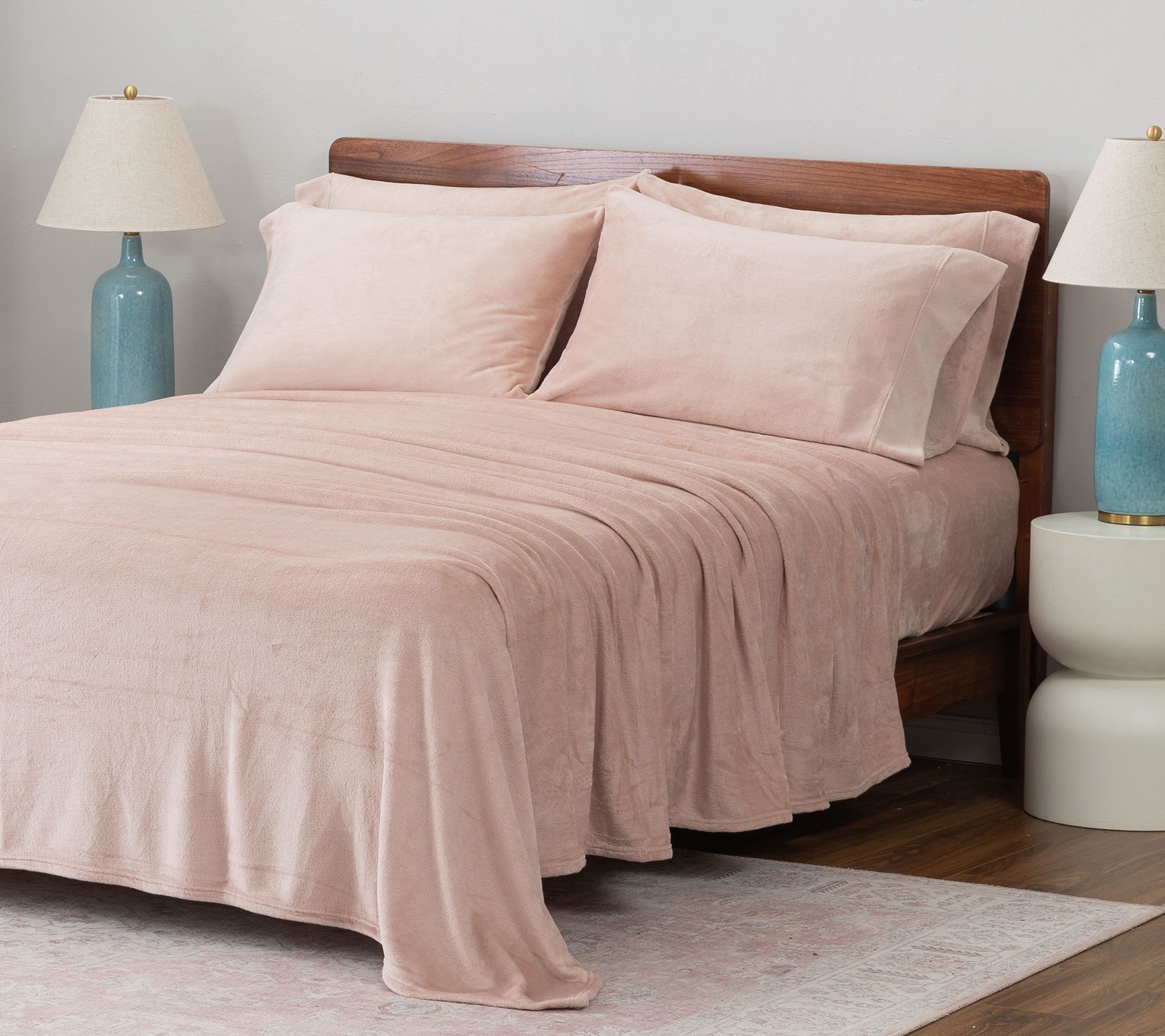  Berkshire Velvetsoft Sheet Set with Extra Pillowcases