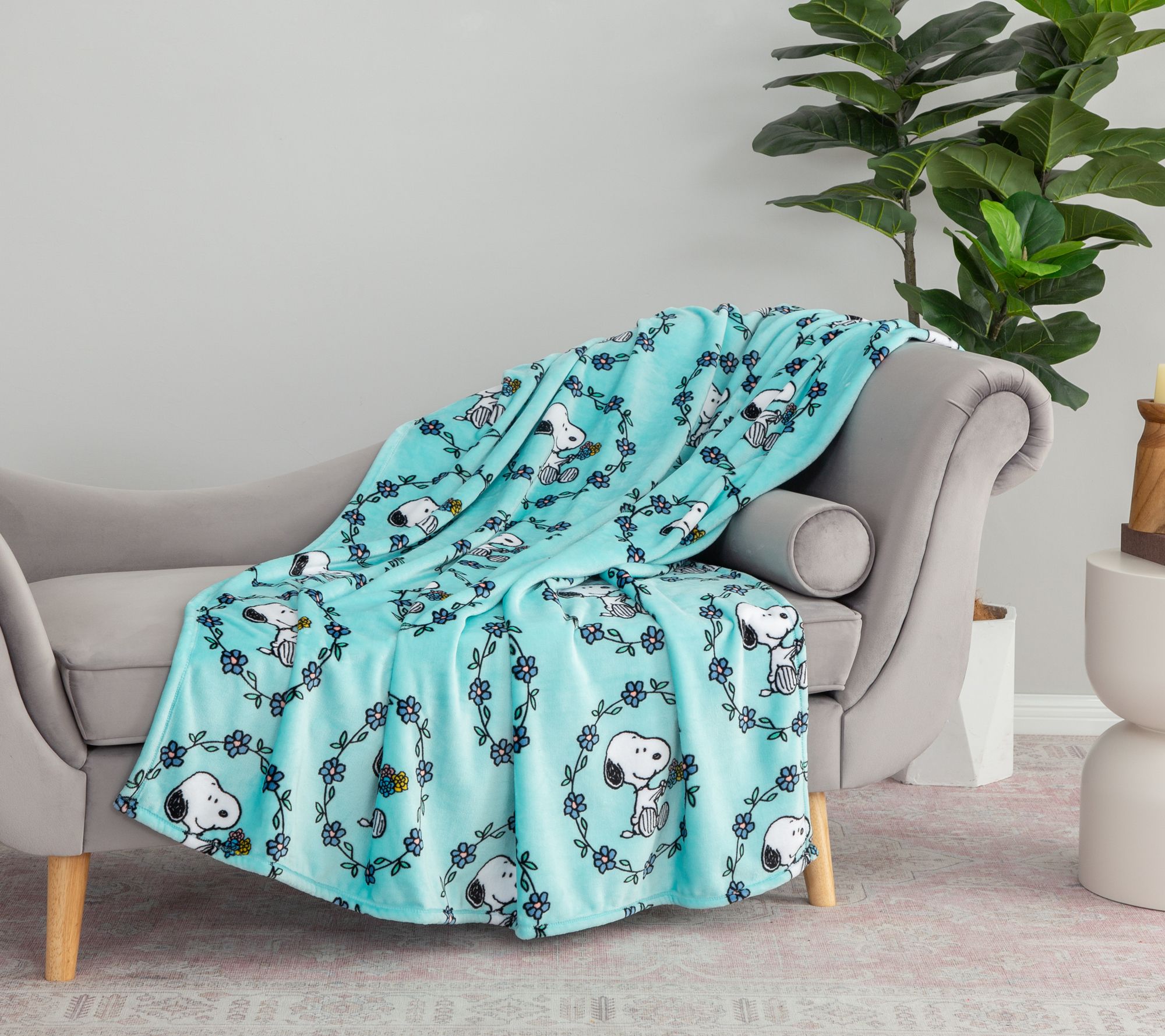 Berkshire Blanket 60x70 Velvetsoft Spring Peanuts Throw