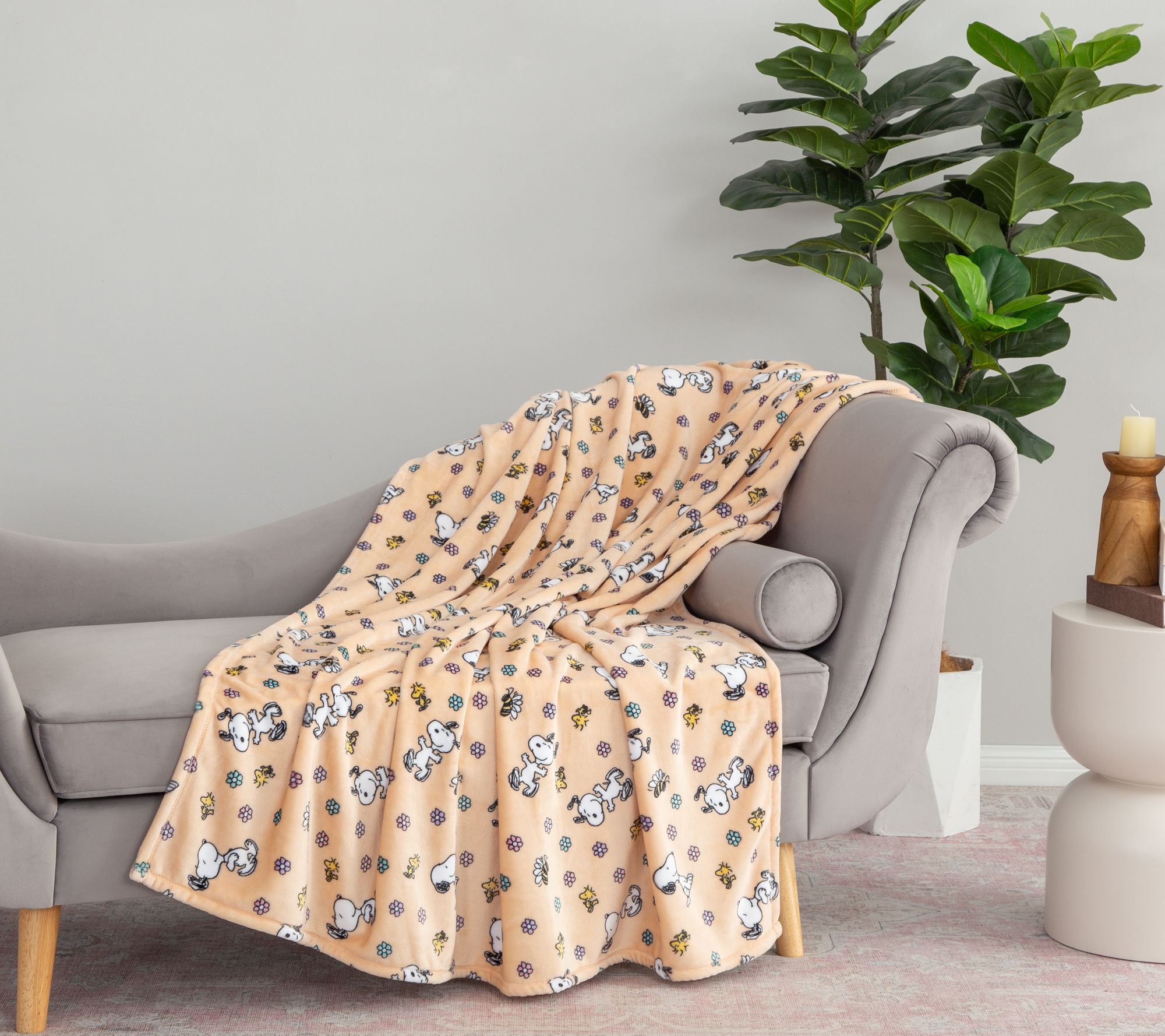 Berkshire Blanket 60x70 Velvetsoft Spring Peanuts Throw