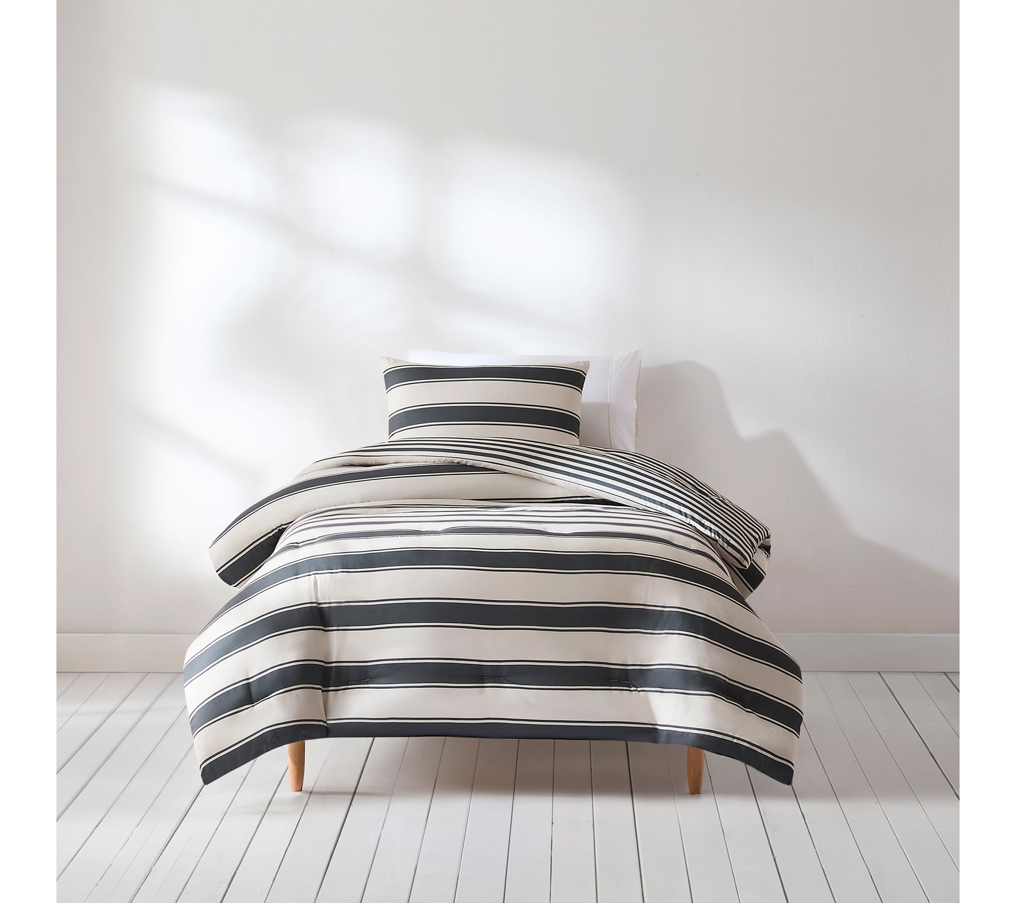 Lush Decor Gale Cabana Stripe Comforter 2Pc SetTwin/Twin XL