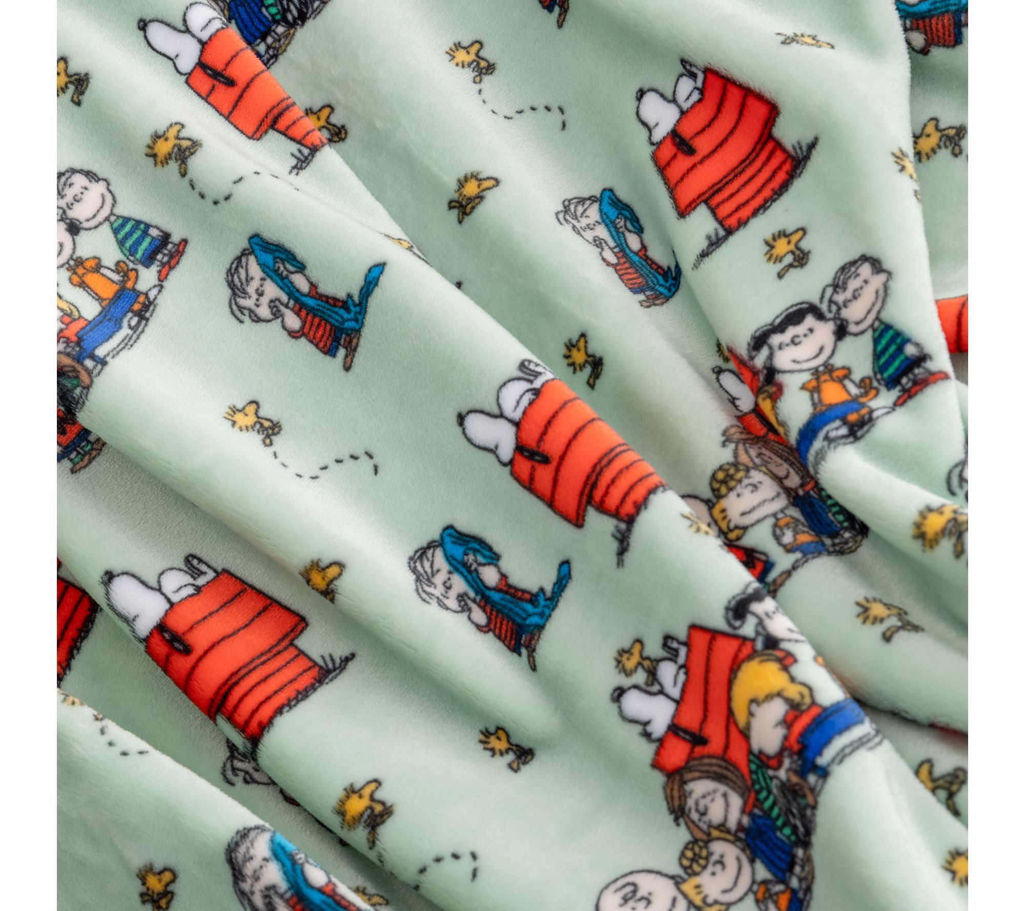 Berkshire 55x70 Peanuts 75th Anniversary Plush Throw - QVC.com