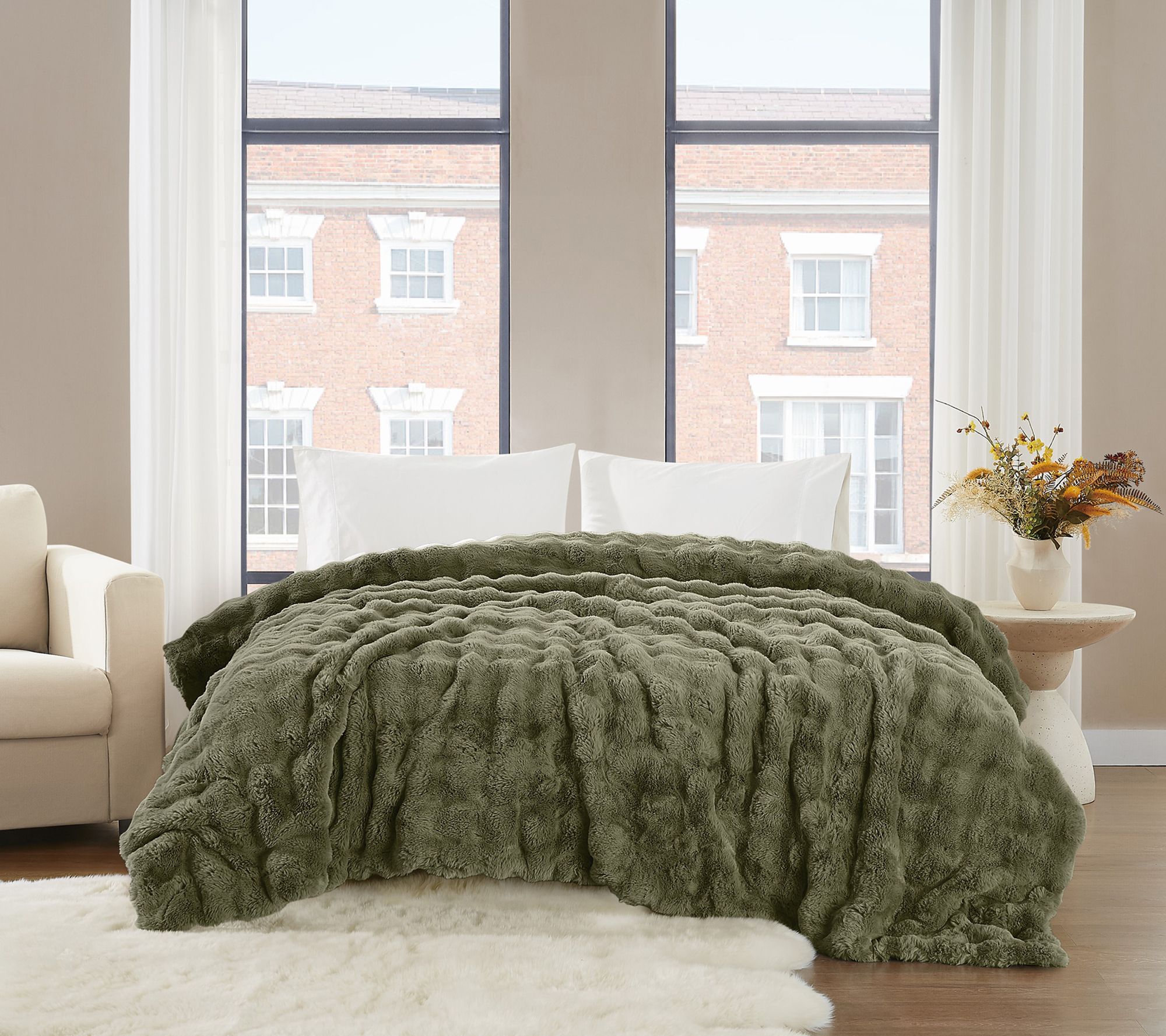 Brooklyn Loom Bubble Faux Fur Twin/TXL Blanket