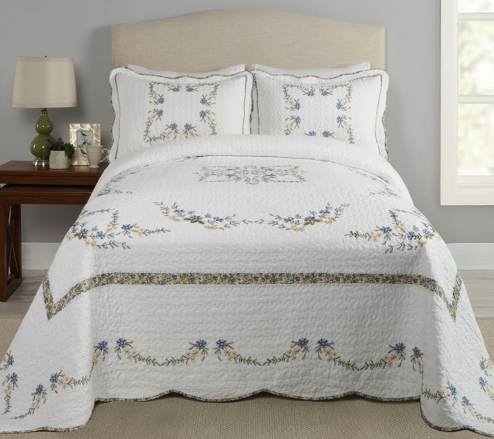 Modern Heirloom Heather Twin Bedspread