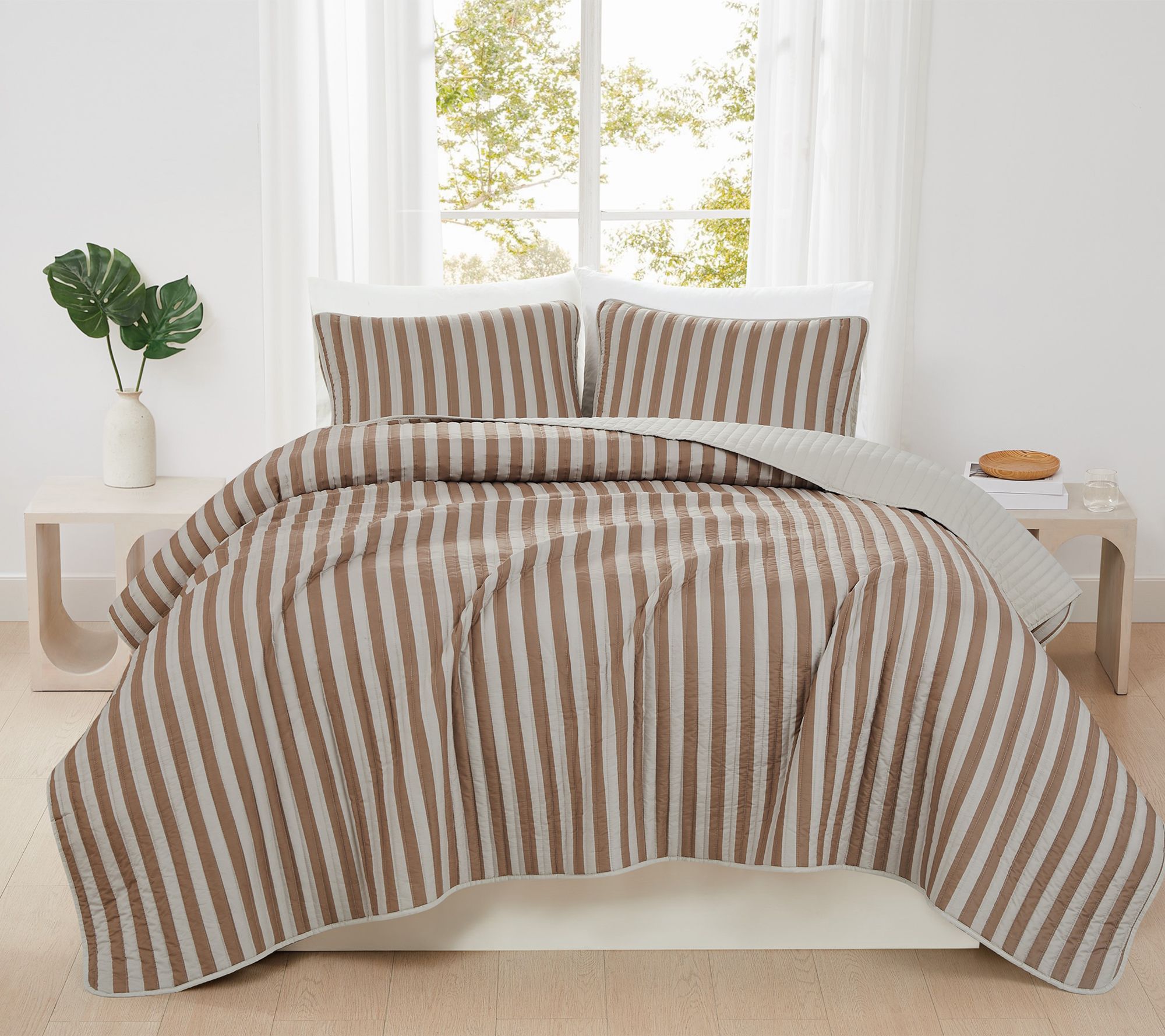 Truly Soft Weston Stripe 3-Piece Full/Queen Qui lt Set