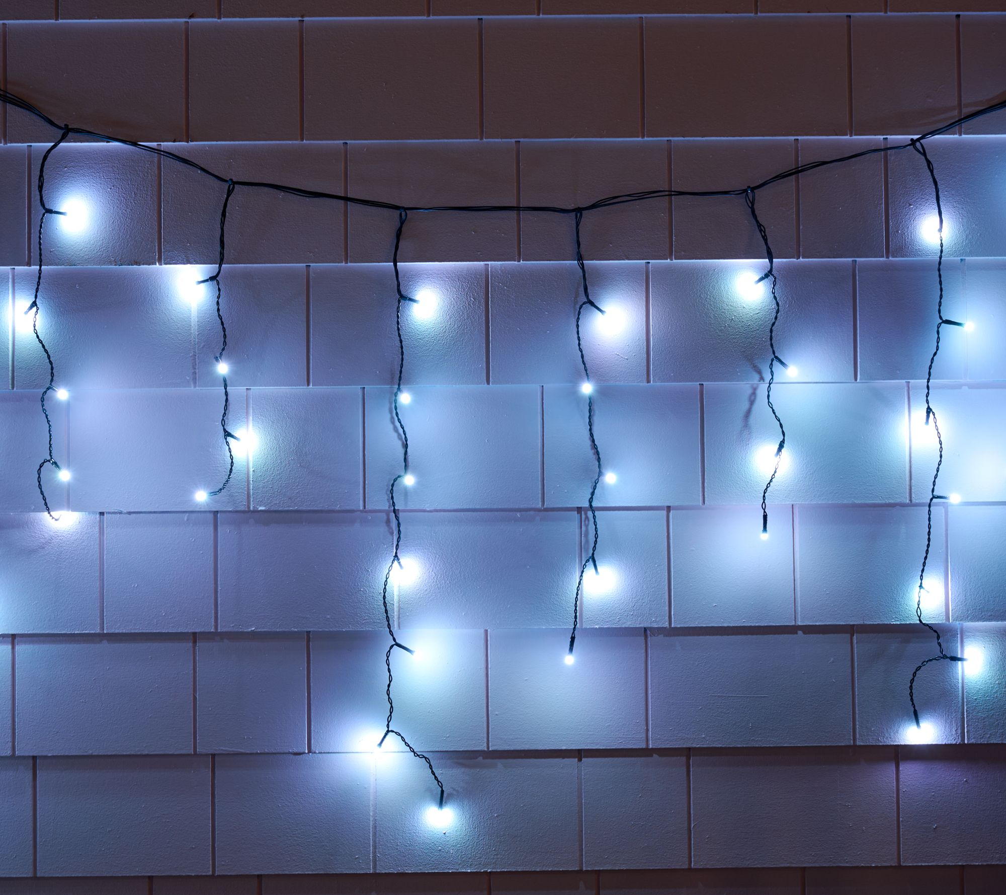 "As Is" Bethlehem Lights 32'Color Prism Premium Icicle Lights