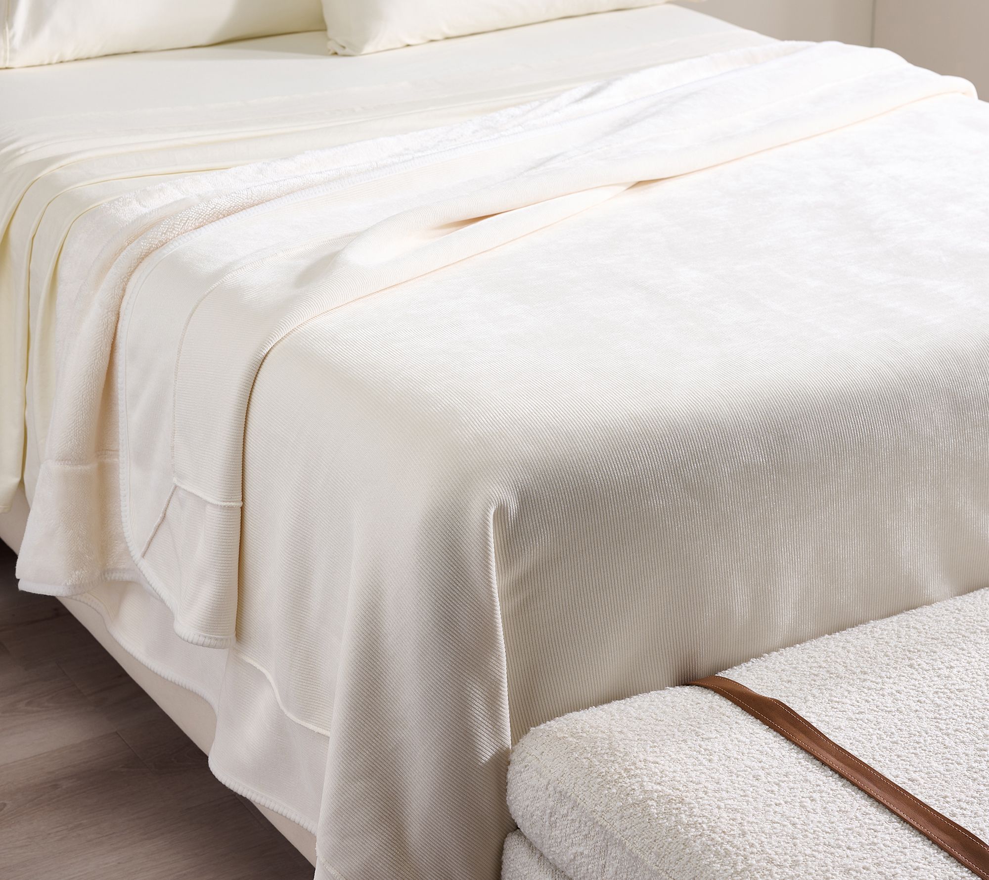 Cuddle-Roy Cozy Reversible Twin Blanket by Kim Gravel