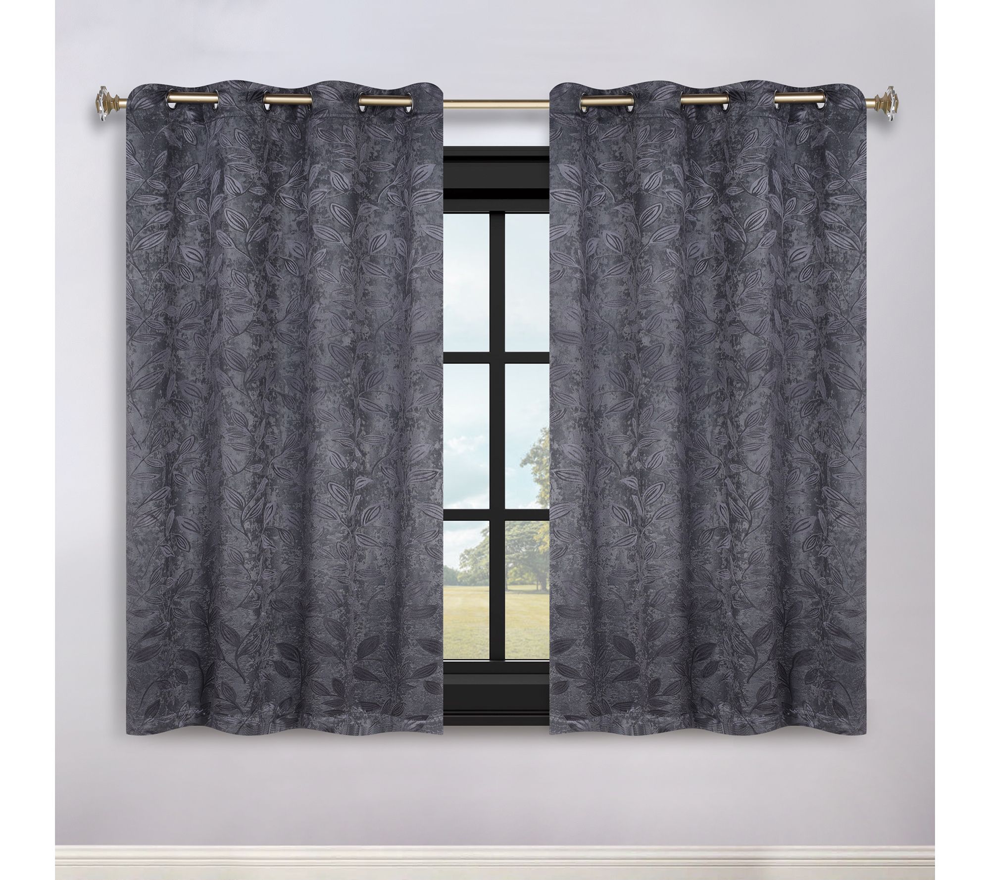 Superior Modern Leaves Blackout Curtain Panel St, 52X72