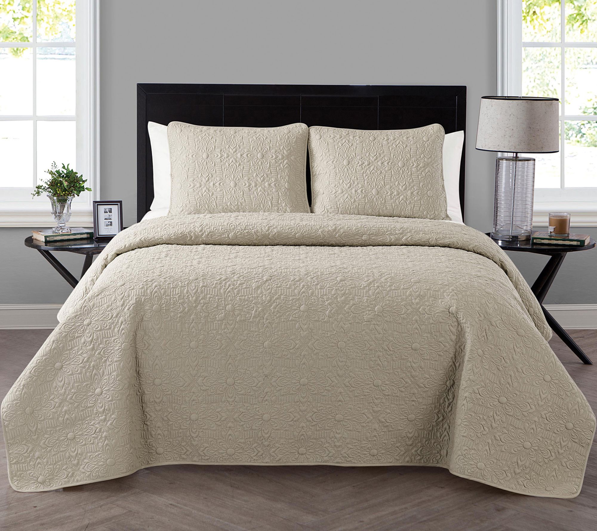 VCNY Home Caroline Embossed Floral Quilt Set, King