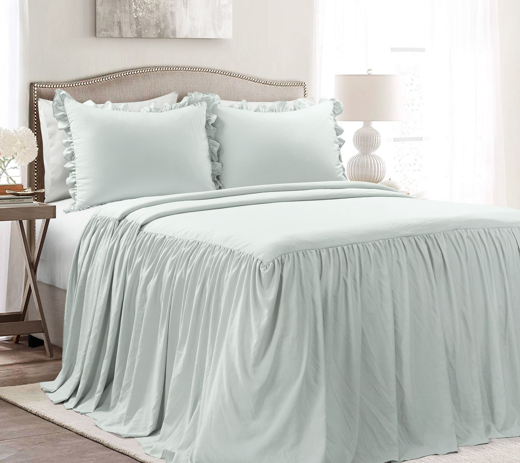 Ruffle Skirt Bedspread 3Pc Set King by Lush Decor