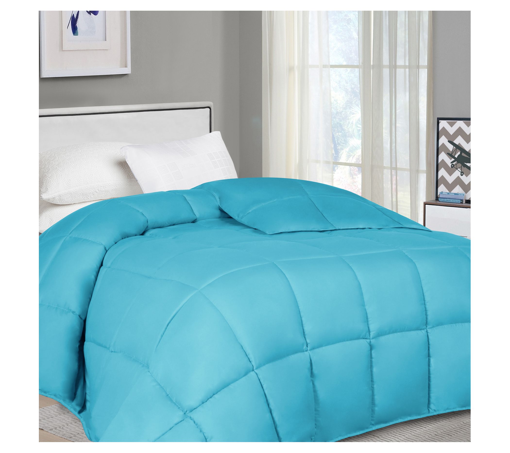 Superior Reversible Down Alternative Twin/TwinL Comforter