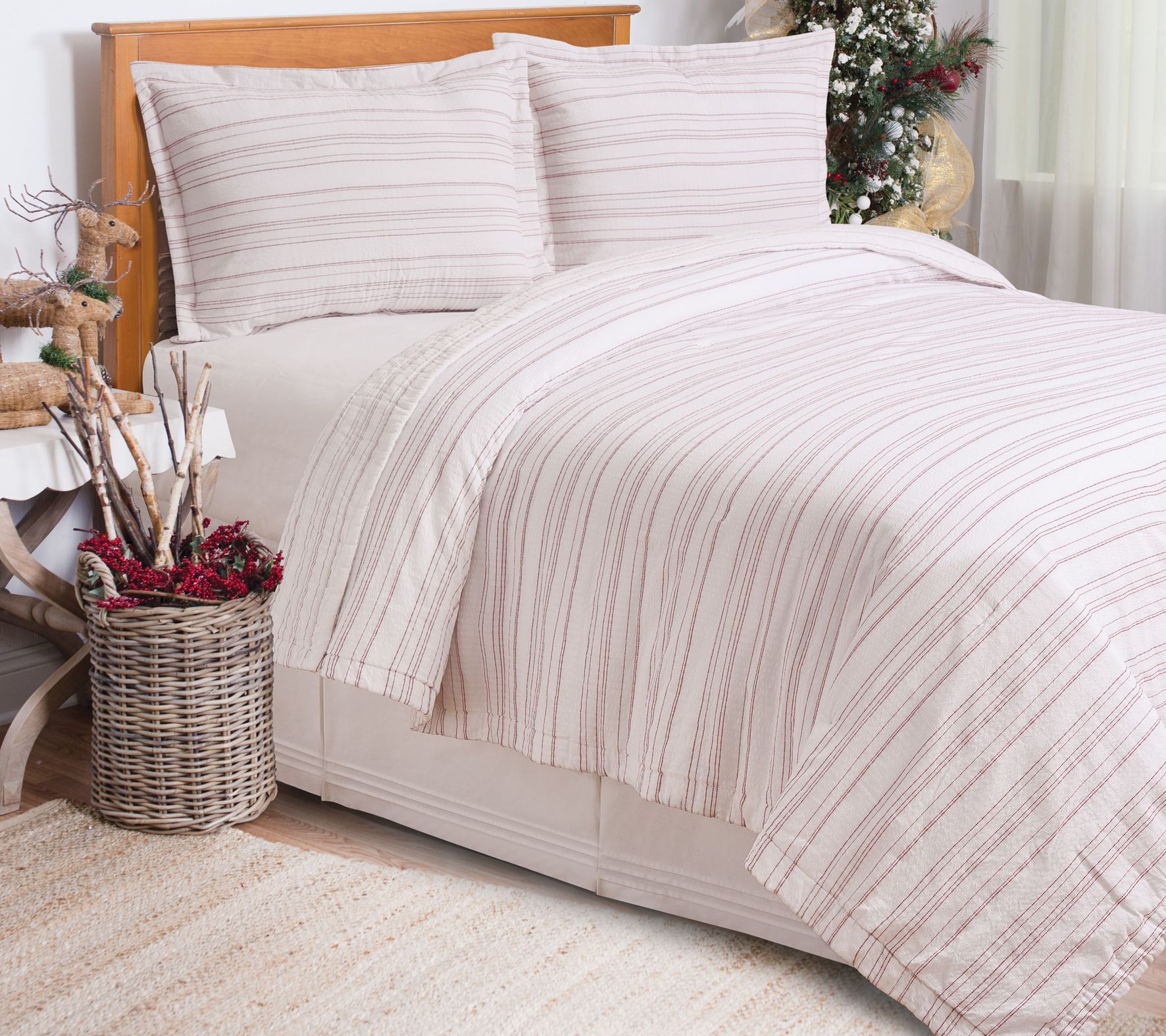 C&F Home Dotted Seersucker King Quilt Set