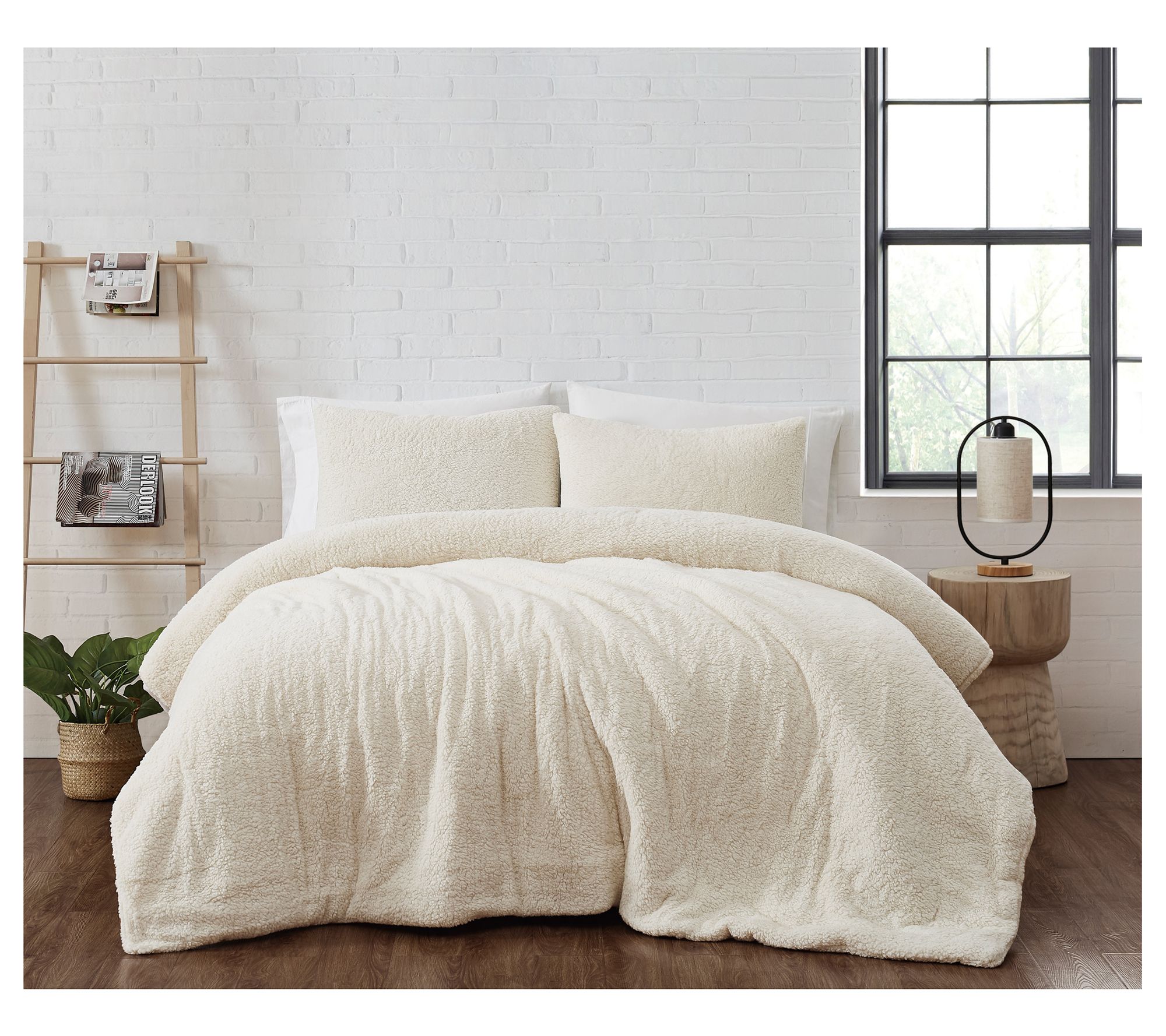 Ugg alondra 2025 comforter set