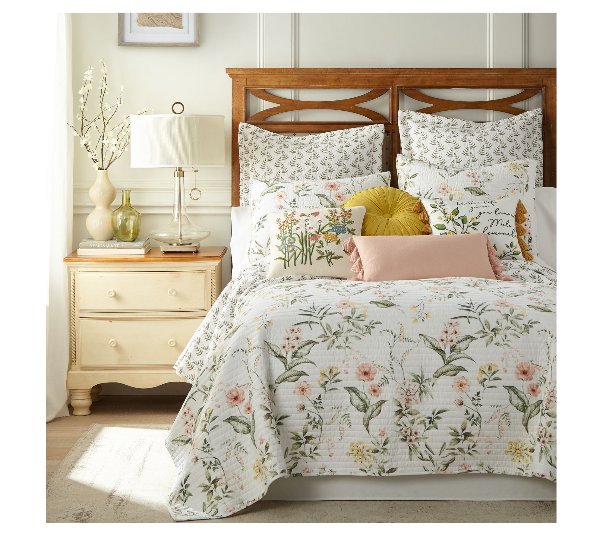 Levtex Home Viviana 2-Piece Floral Twin/Twin XLQuilt Set