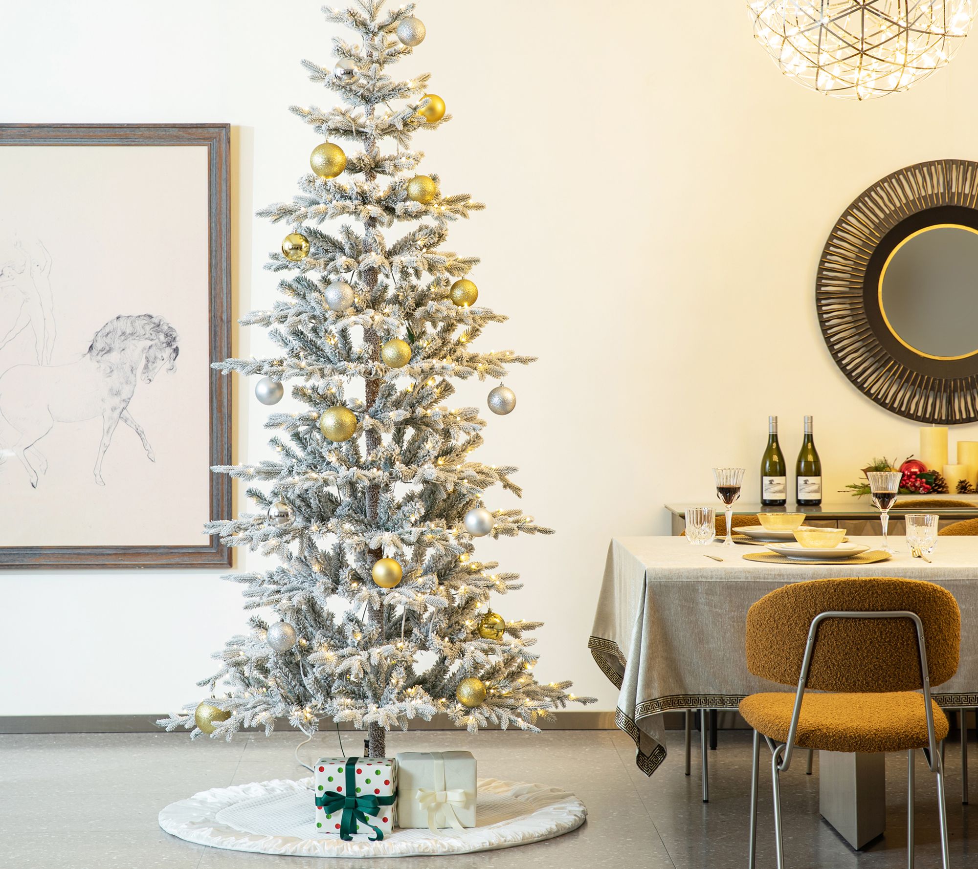 Glitzhome 60"D Oversized Velvet Ruffled Christm as Tree Skirt