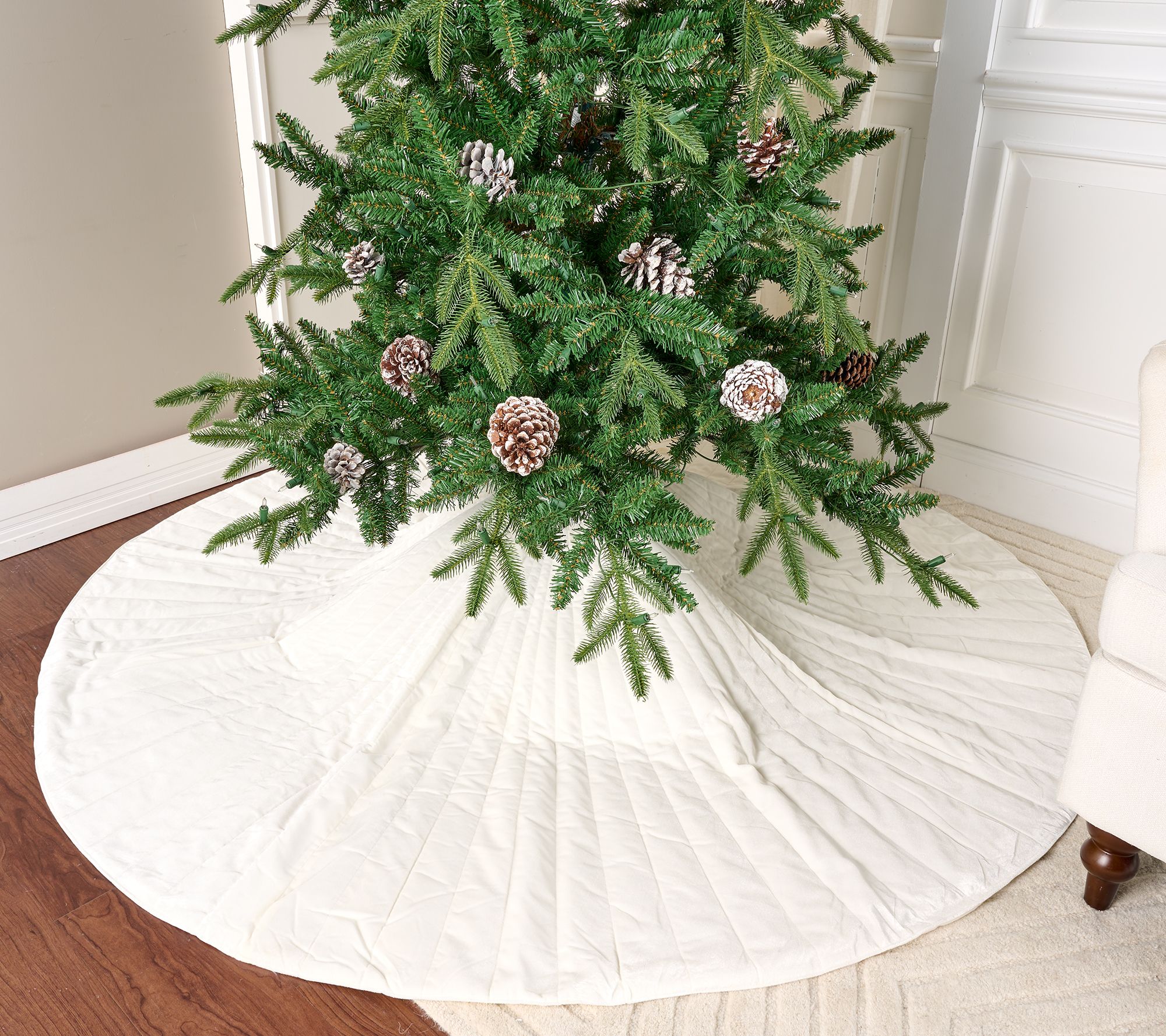 Primrose Hill 72" Tufted Plush Tree Skirt