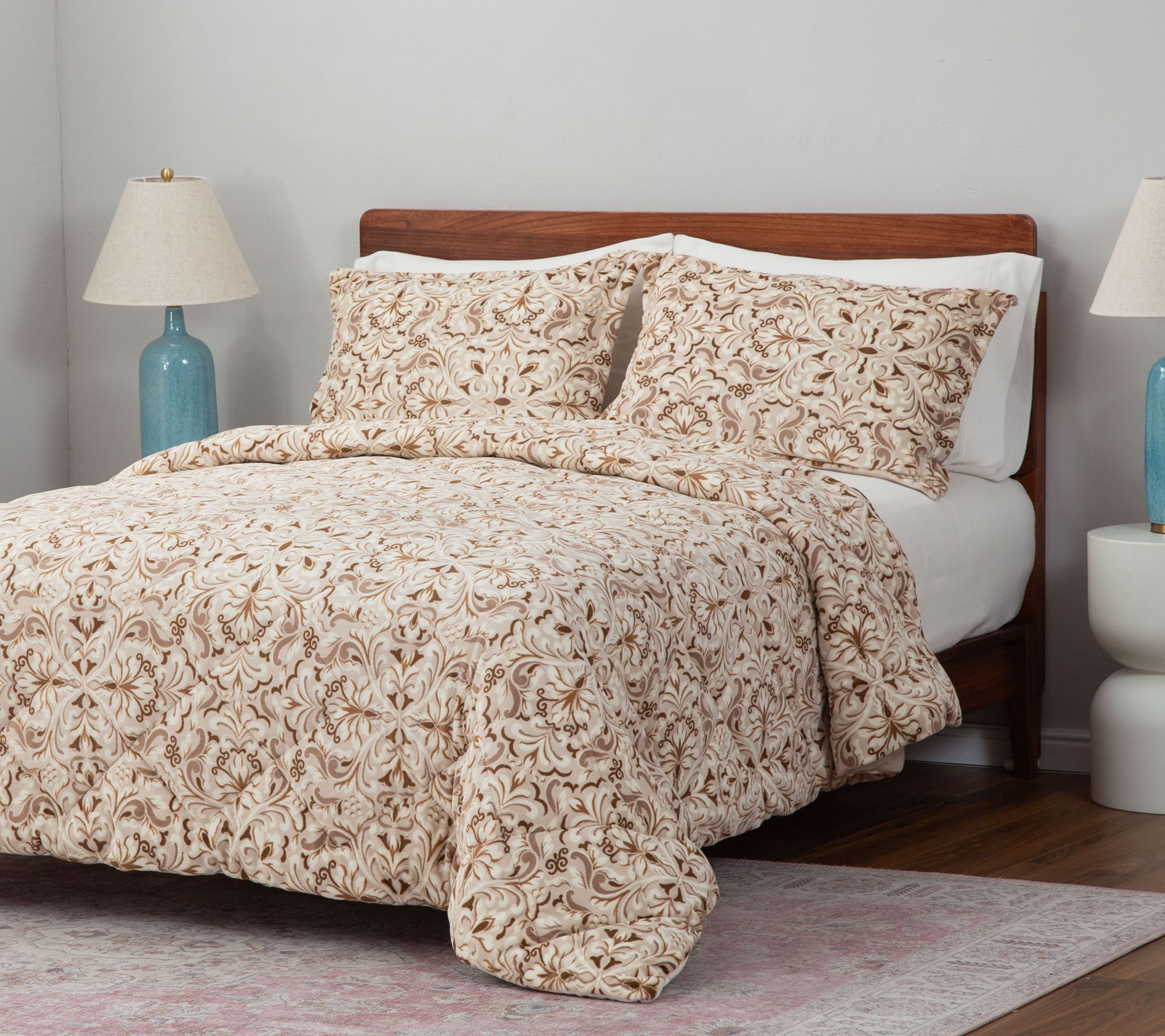 Berkshire Printed Petite Grace Fur Comforter & Sham Set- Full