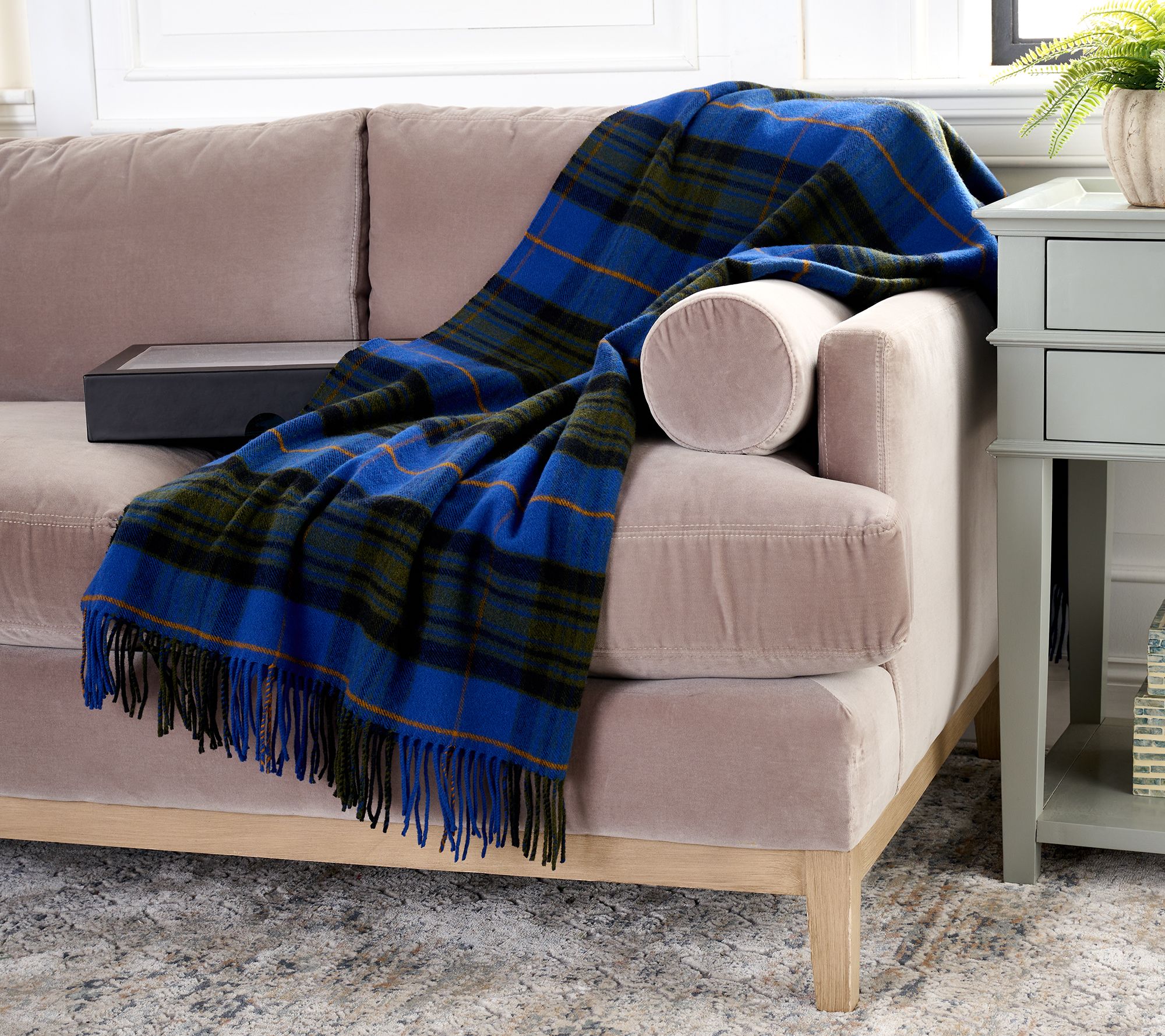 Mrs. H by Dee Hilfiger Cashmere & Wool Plaid Throw with Gift Box