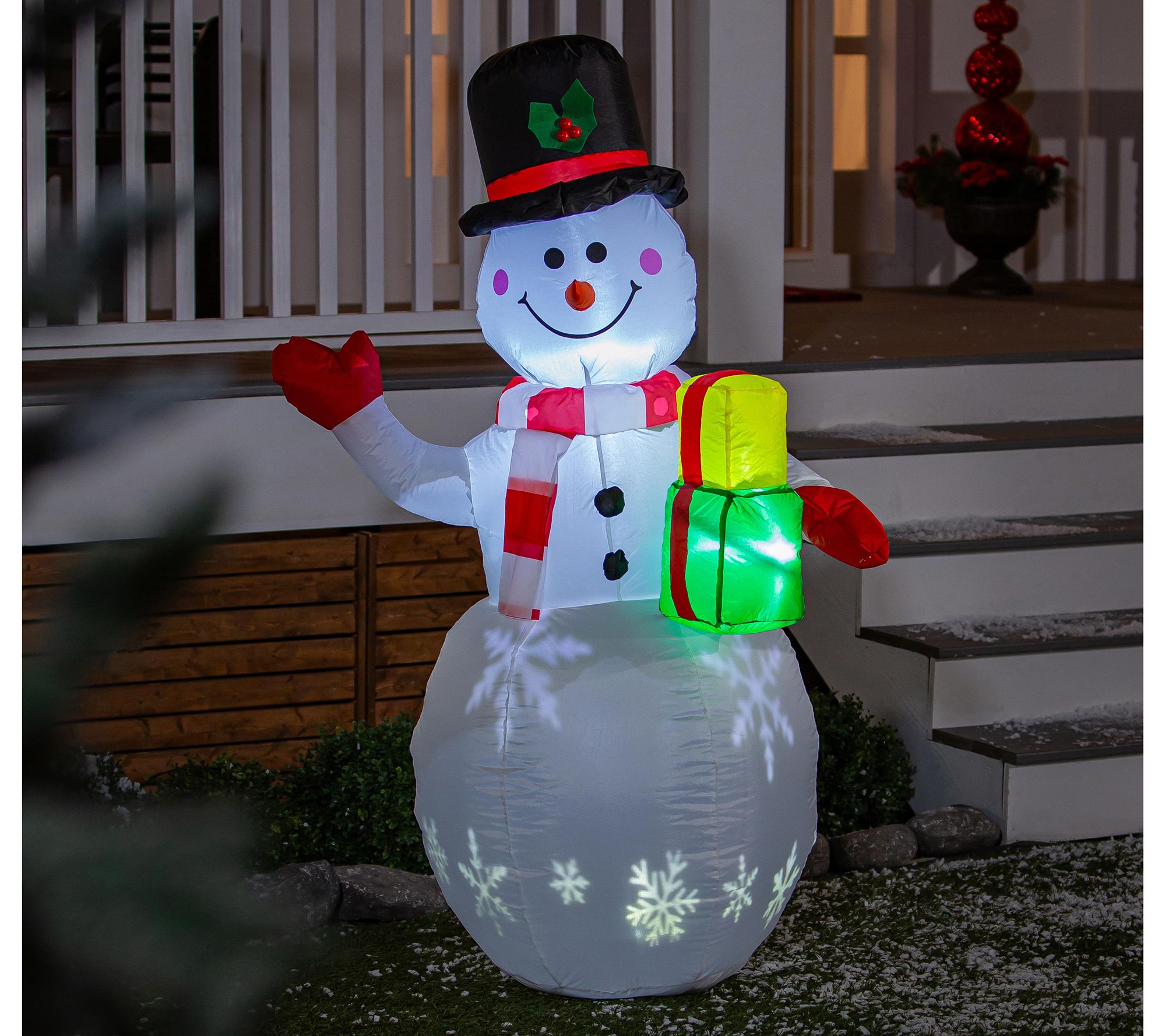 Evergreen 5'H Frost Gift-Bearing Snowman EverInflatable