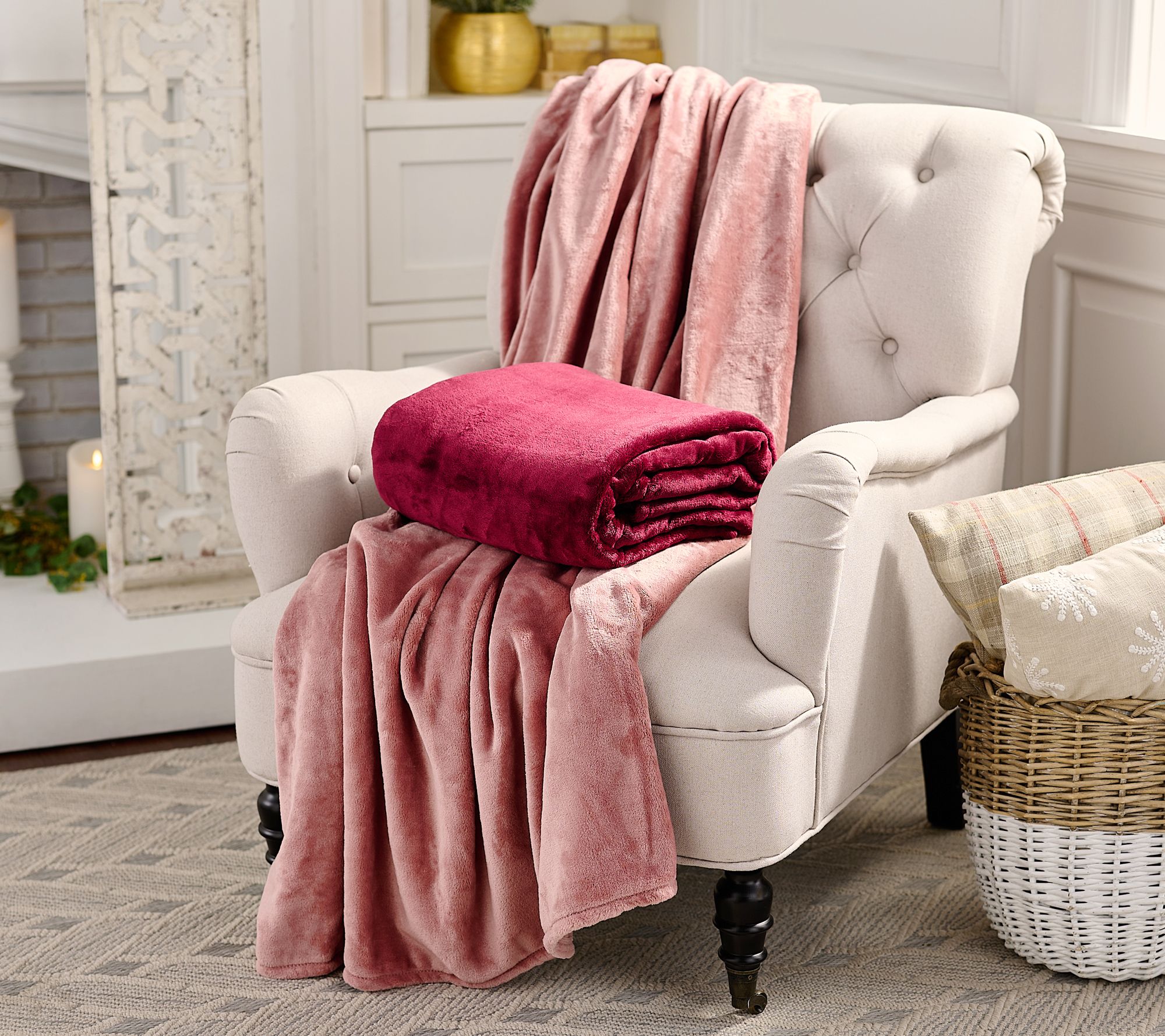 Berkshire Collection Faux Fur Throw