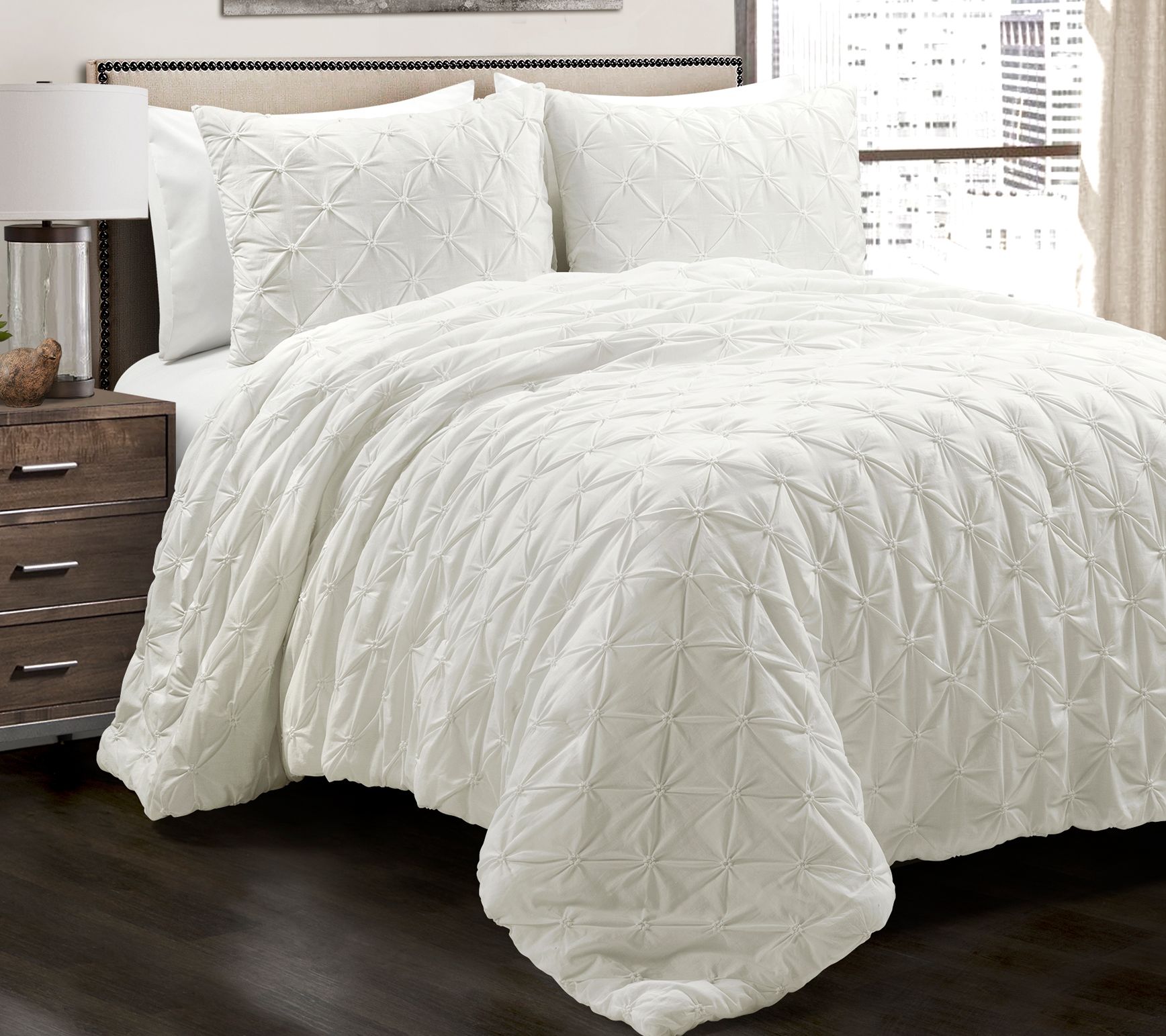 Lush Decor Ravello Pintuck Comforter 3-Piece King/Cal King