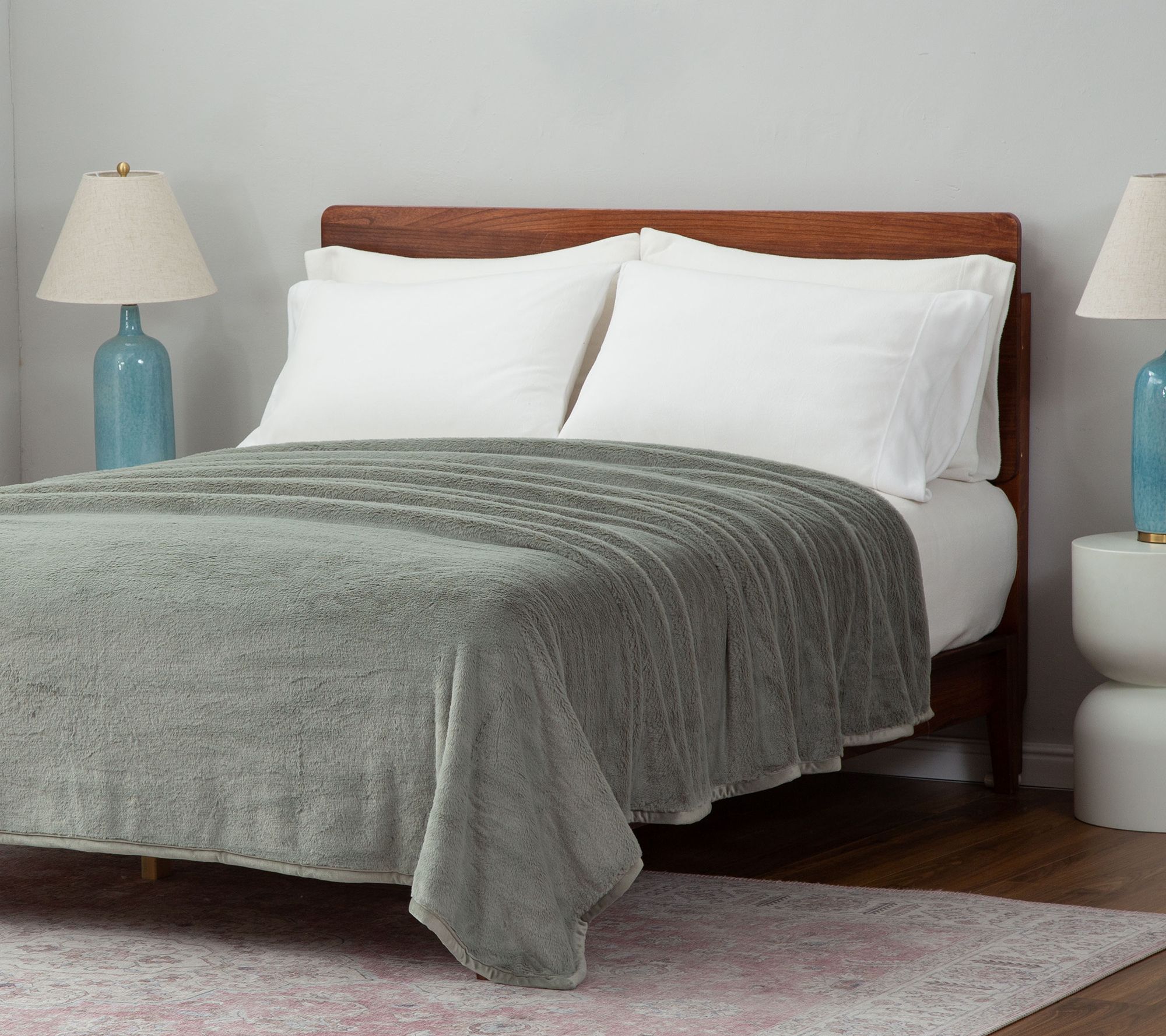 Berkshire Grace Fur Blanket - King