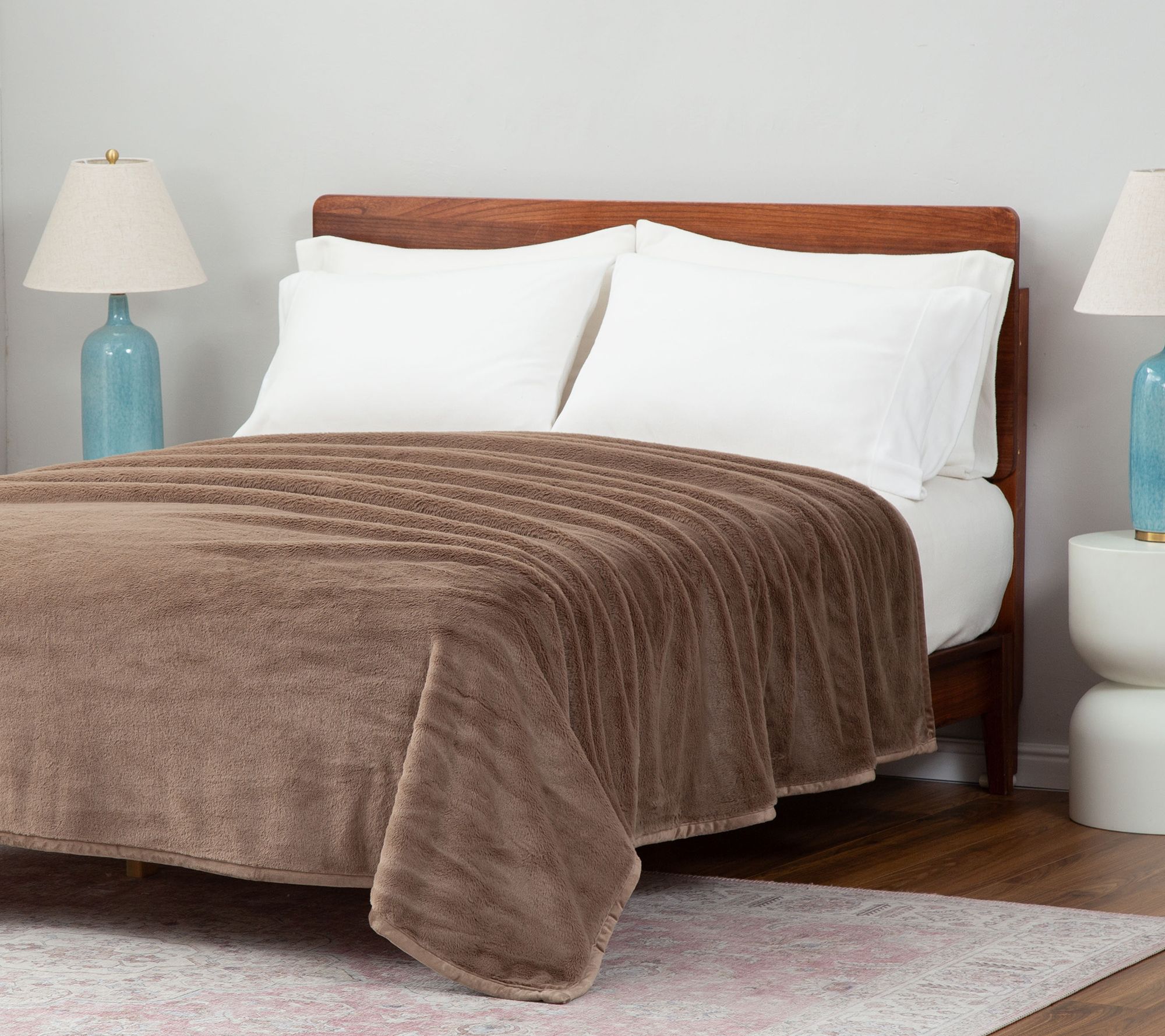 Berkshire Grace Fur Blanket - King