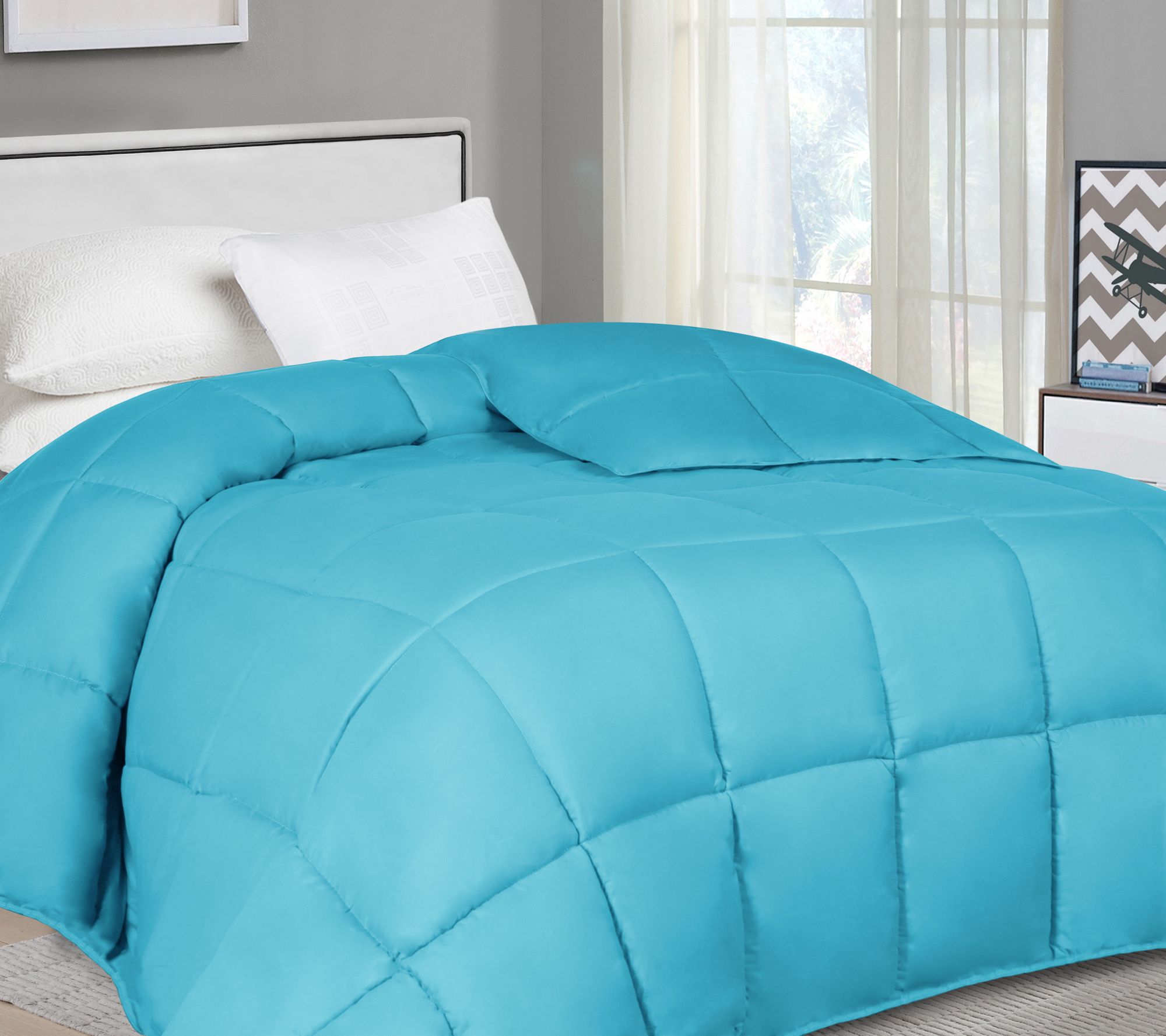 Superior Reversible Down Alternative Comforter, F/Q