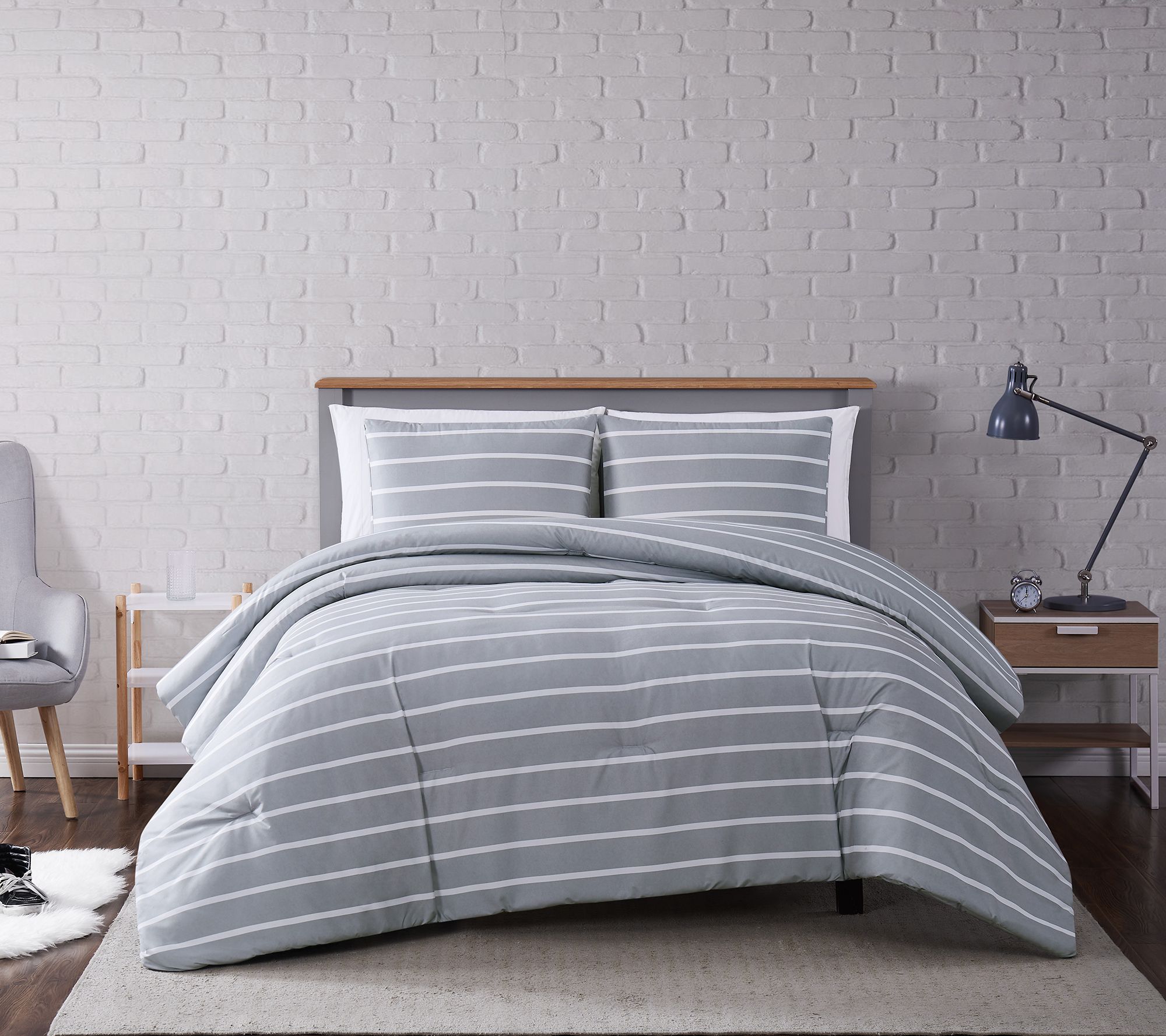 Truly Soft Maddow Stripe Full/Queen 3-Piece Duvet Cover Set