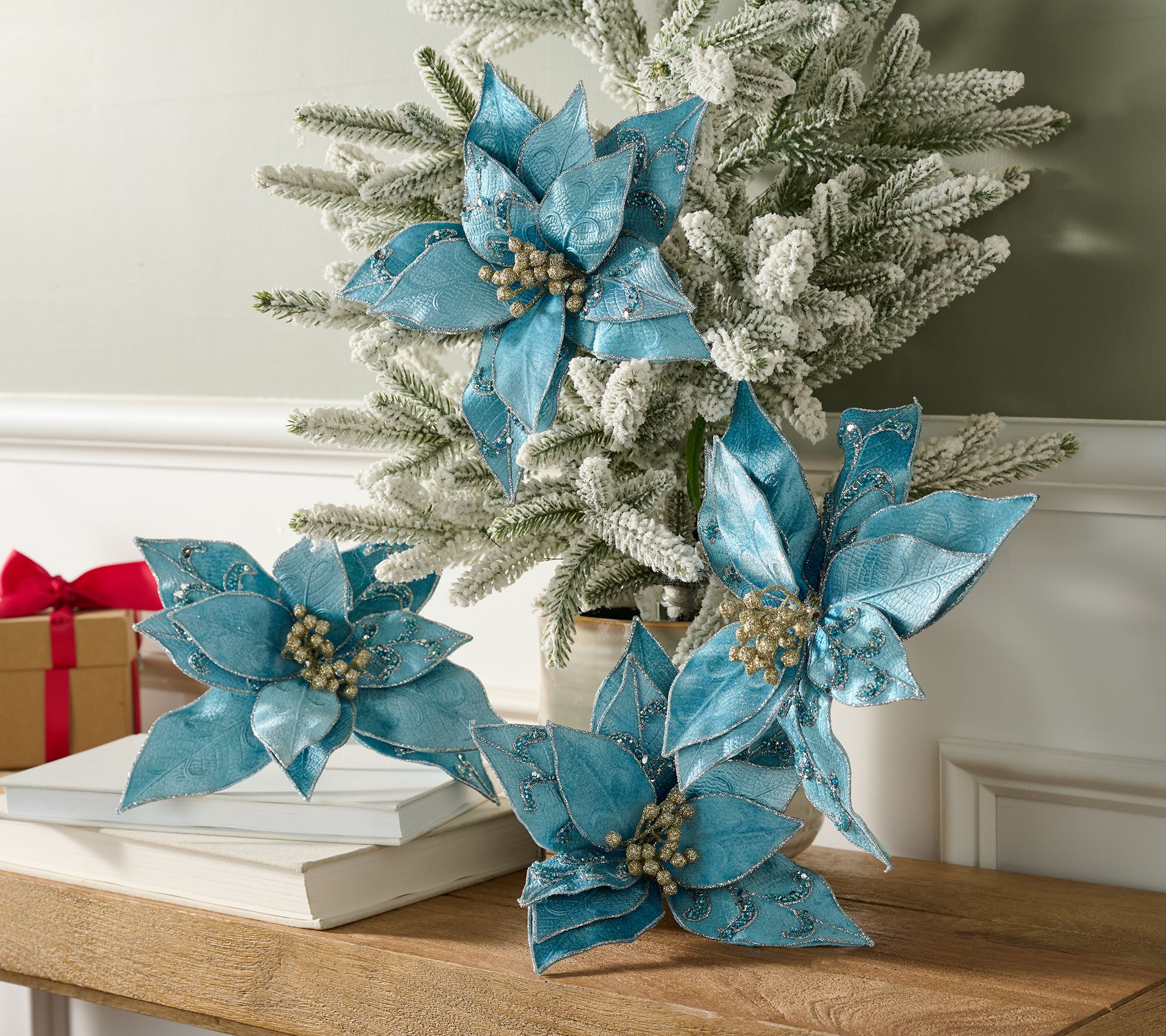 Set of 4 Poinsettia Clips by Valerie