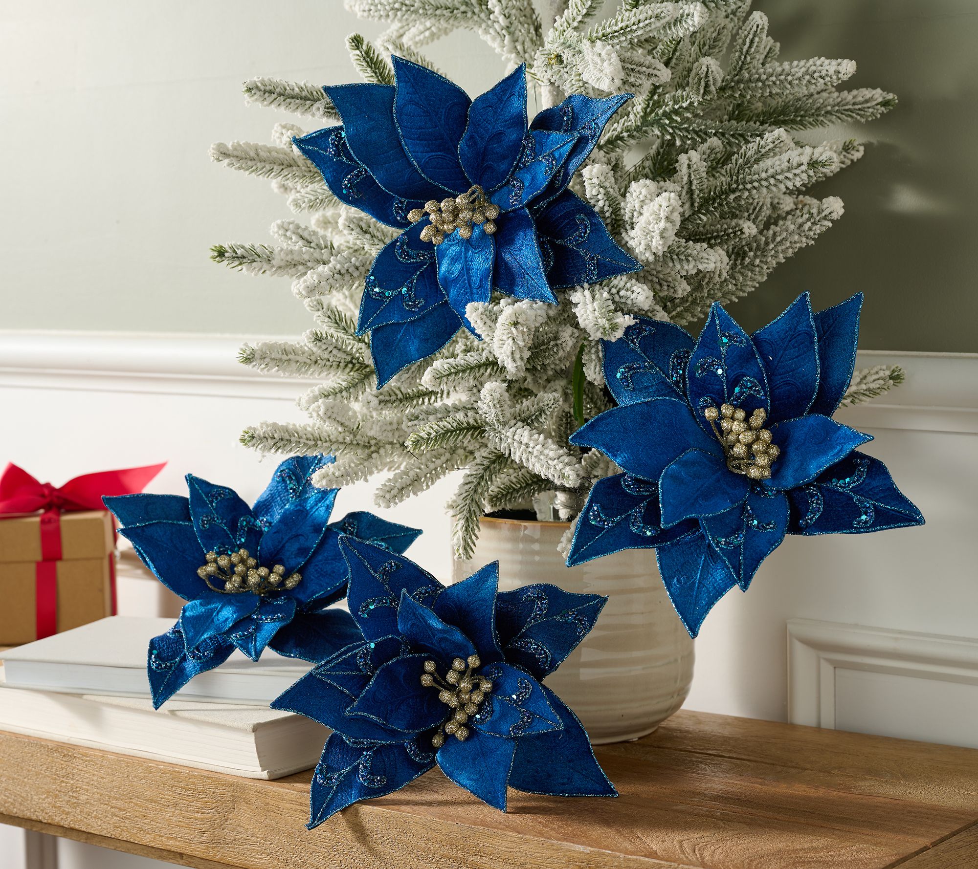 Set of 4 Poinsettia Clips by Valerie