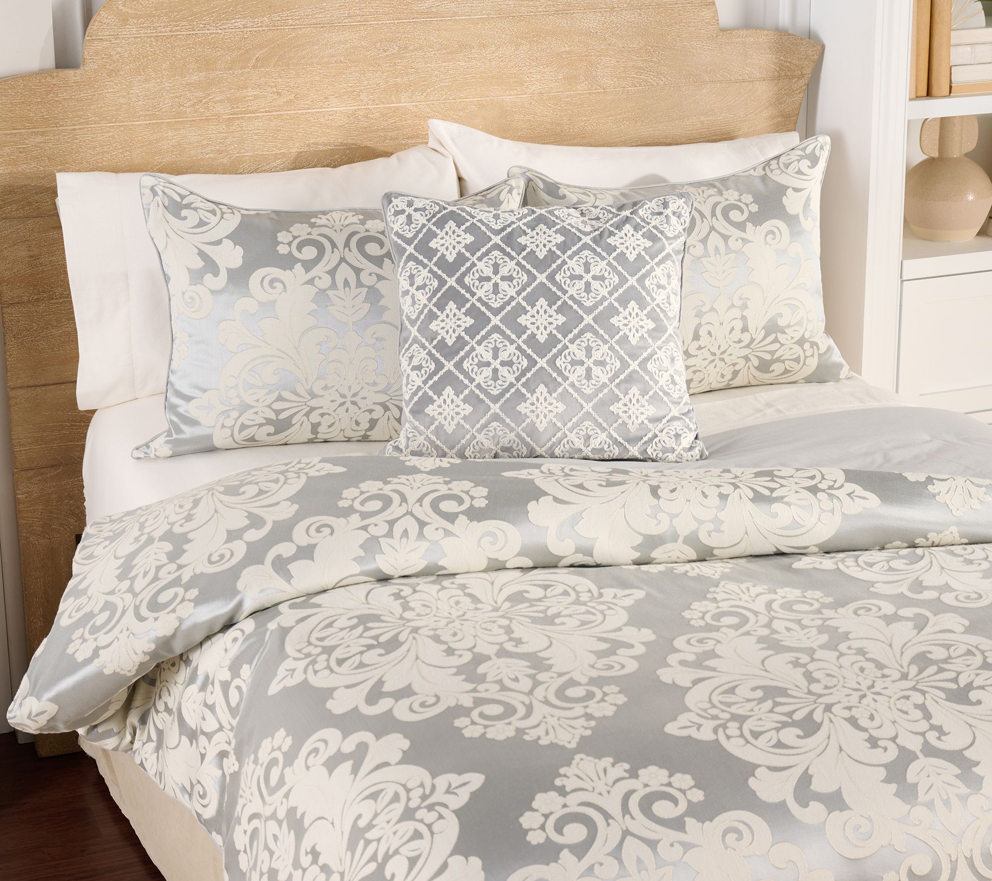 "As Is" Hotel du Cobb Jacquard Damask Comforter Set- Dennis Basso Kg