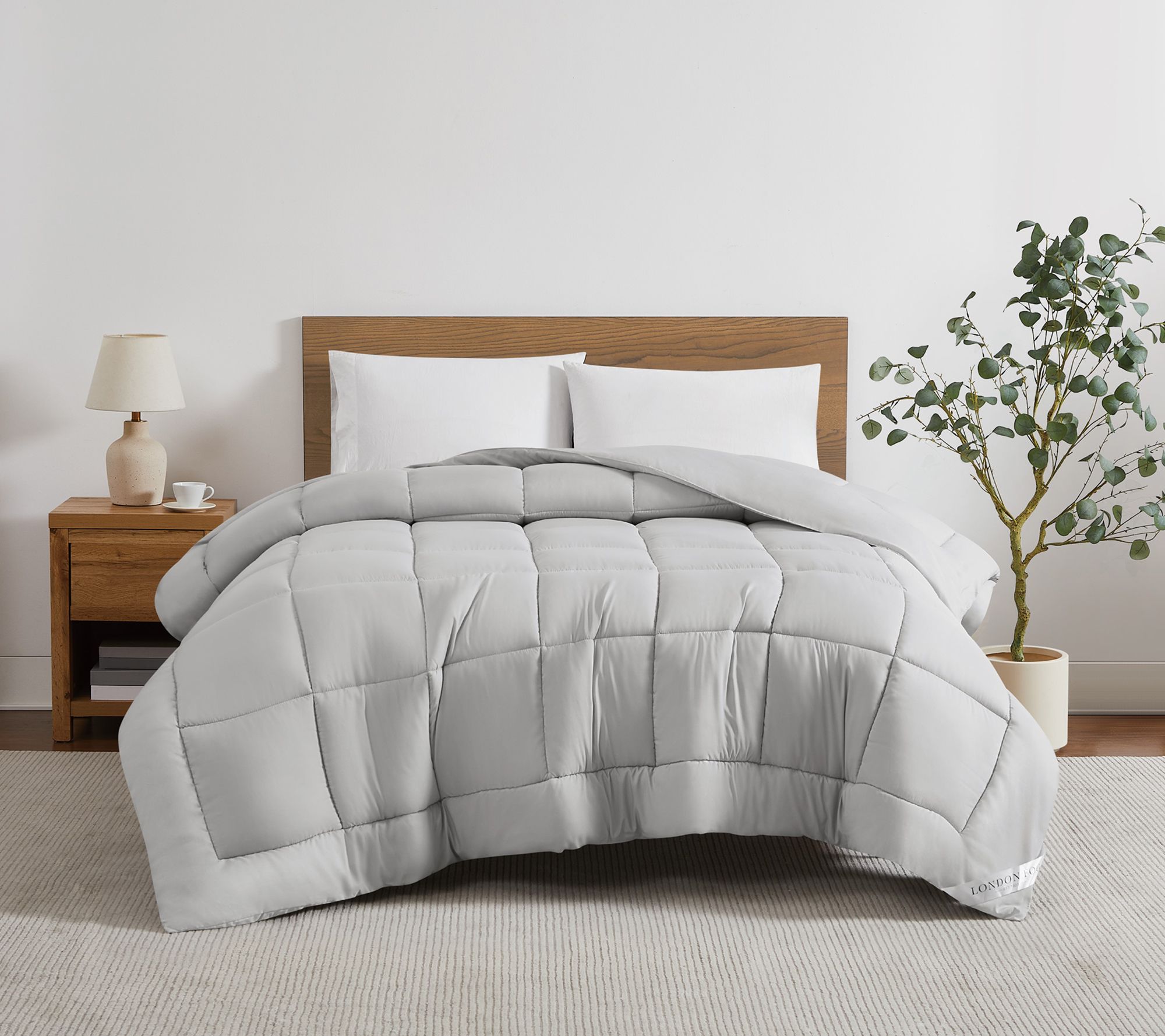 London Fog Ultra Soft King Down Alternative Comforter