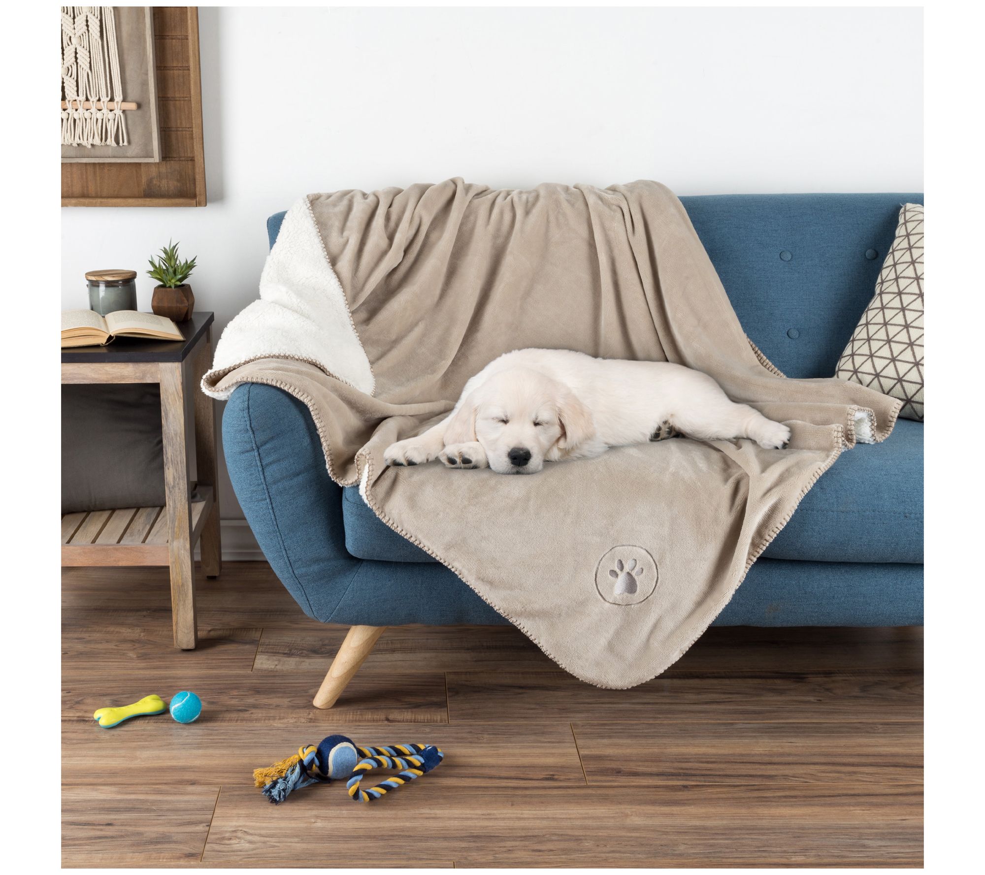 Petmaker Waterproof 50 x 60 Reversible Sherpa Pet Blanket