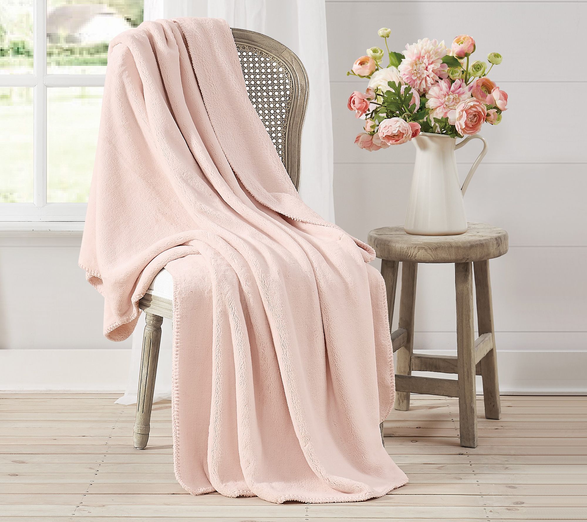 The Farmhouse by Rachel Ashwell Printed and Sold Throw