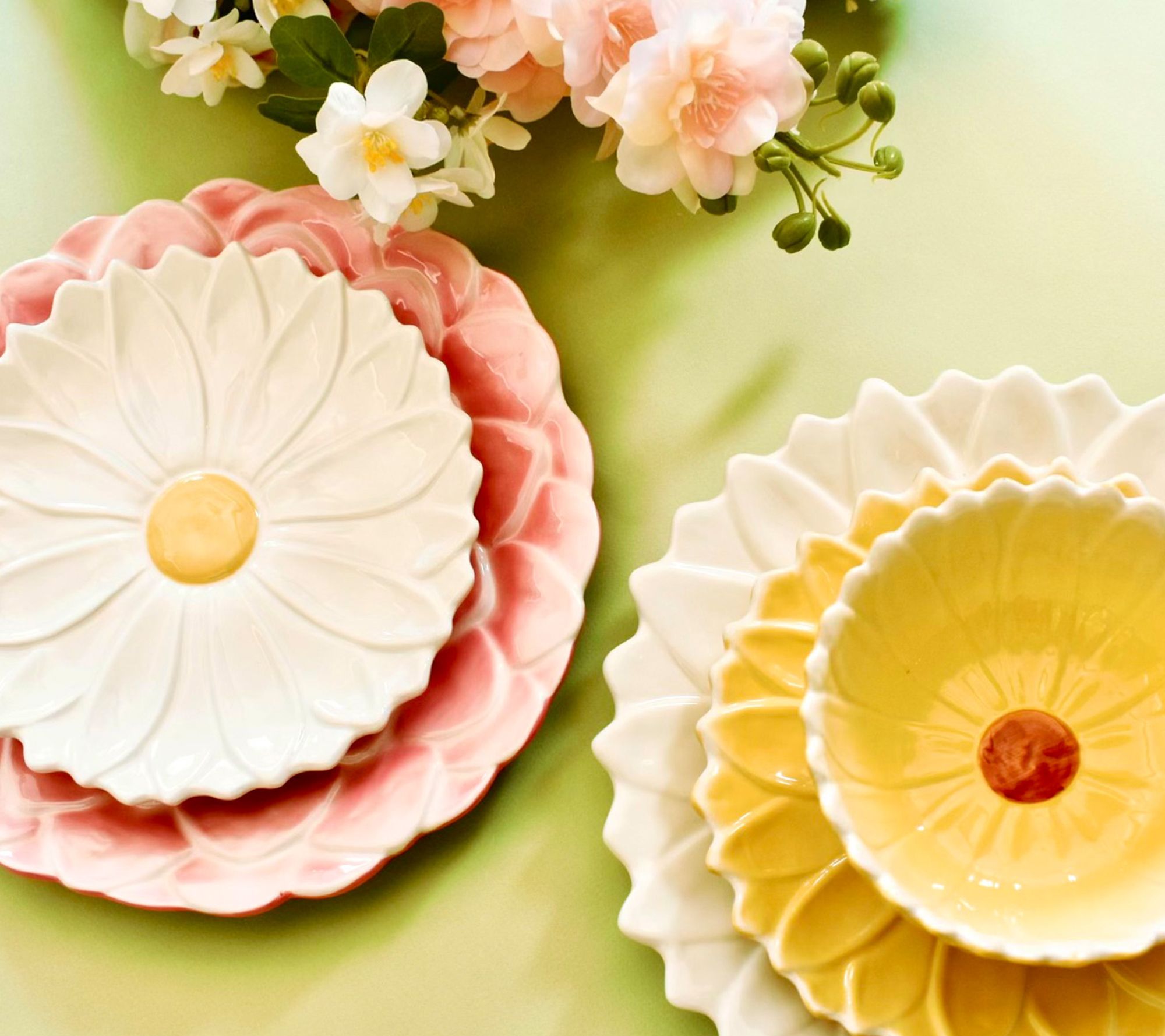 Ode to Color by Lori Weitzner Choice of Set of 4 Plates or Bowls