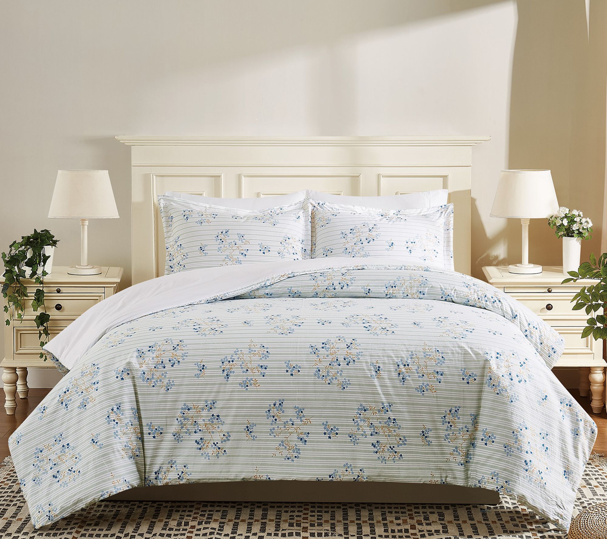 Cottage Classics Emma Floral Twin/TXL ComforterSet
